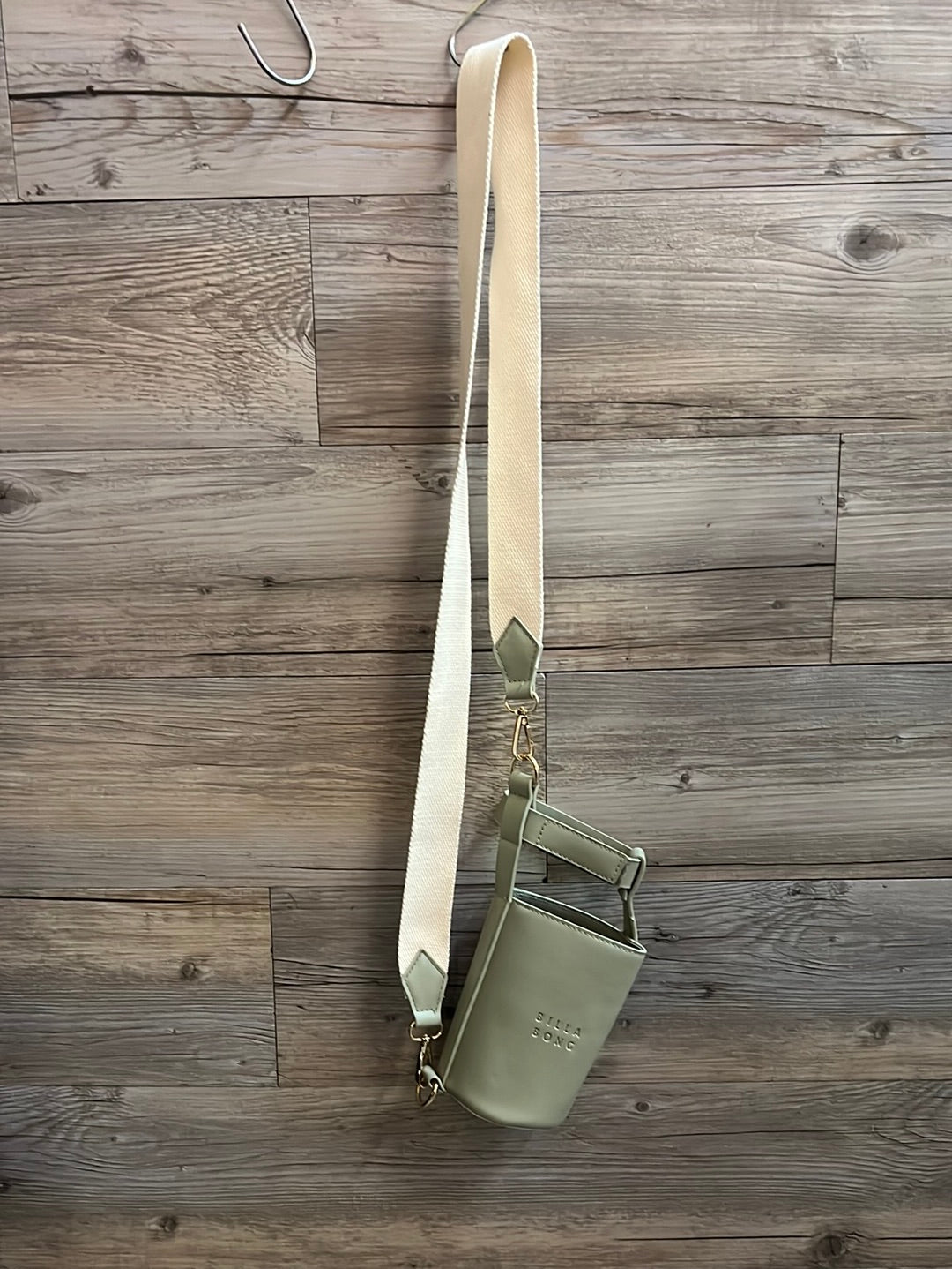 New Billabong Drink Crossbody