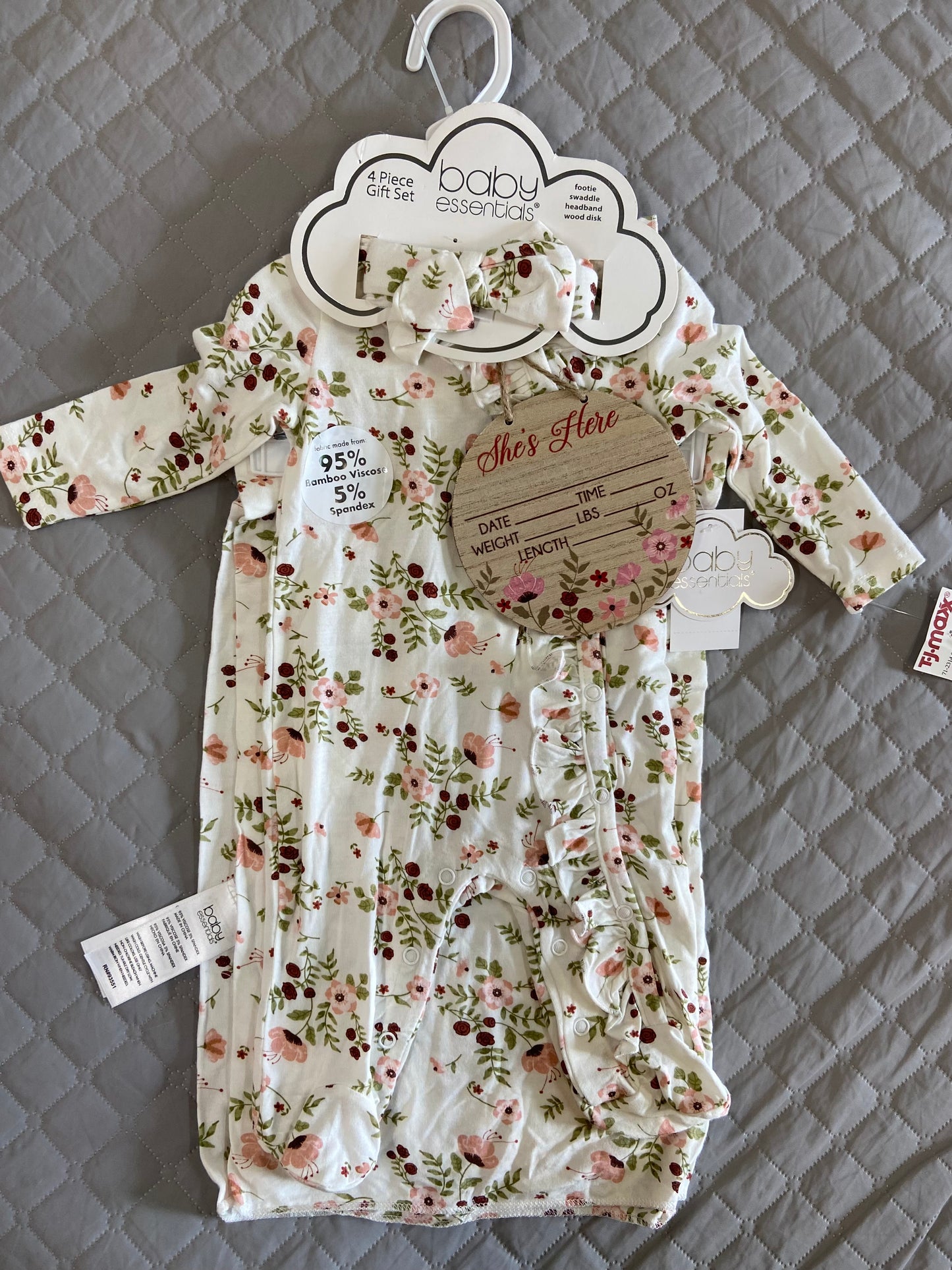 New Baby Essentials 4 Piece Set, 3m