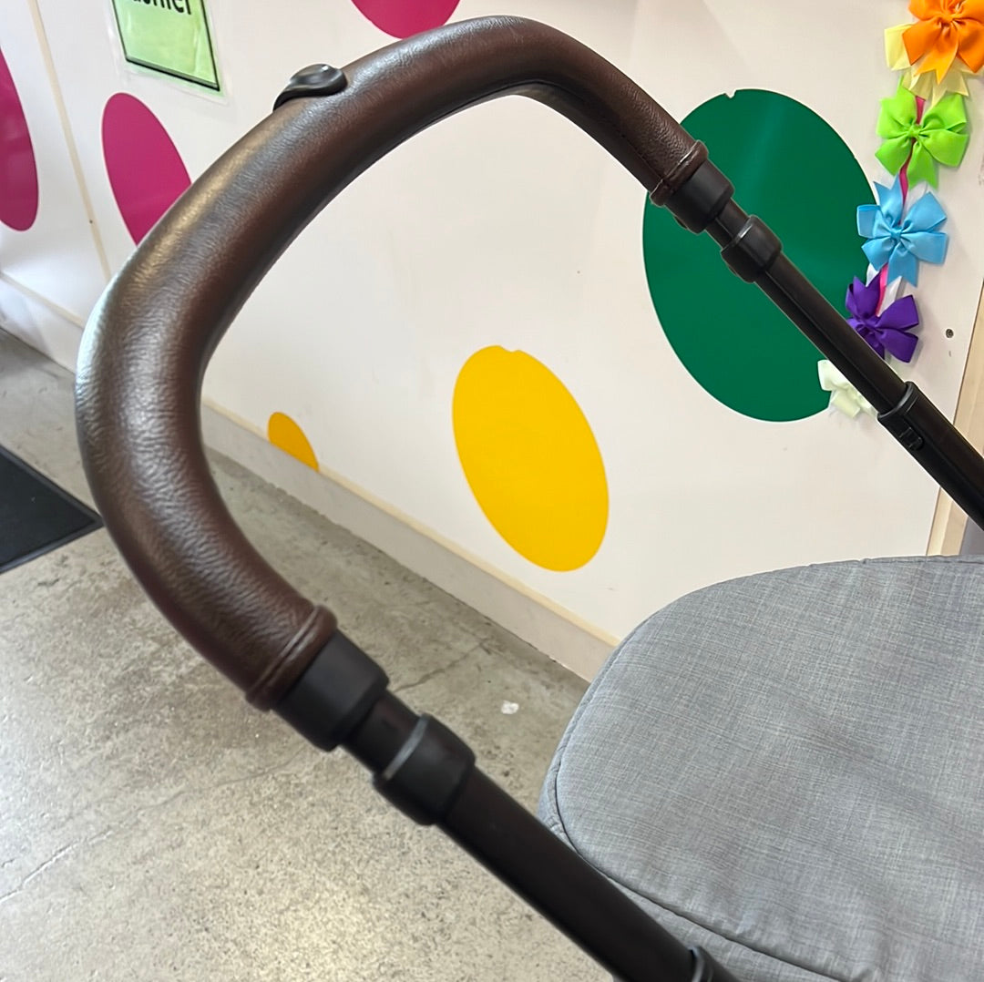 Graco Premier Bassinet Stroller