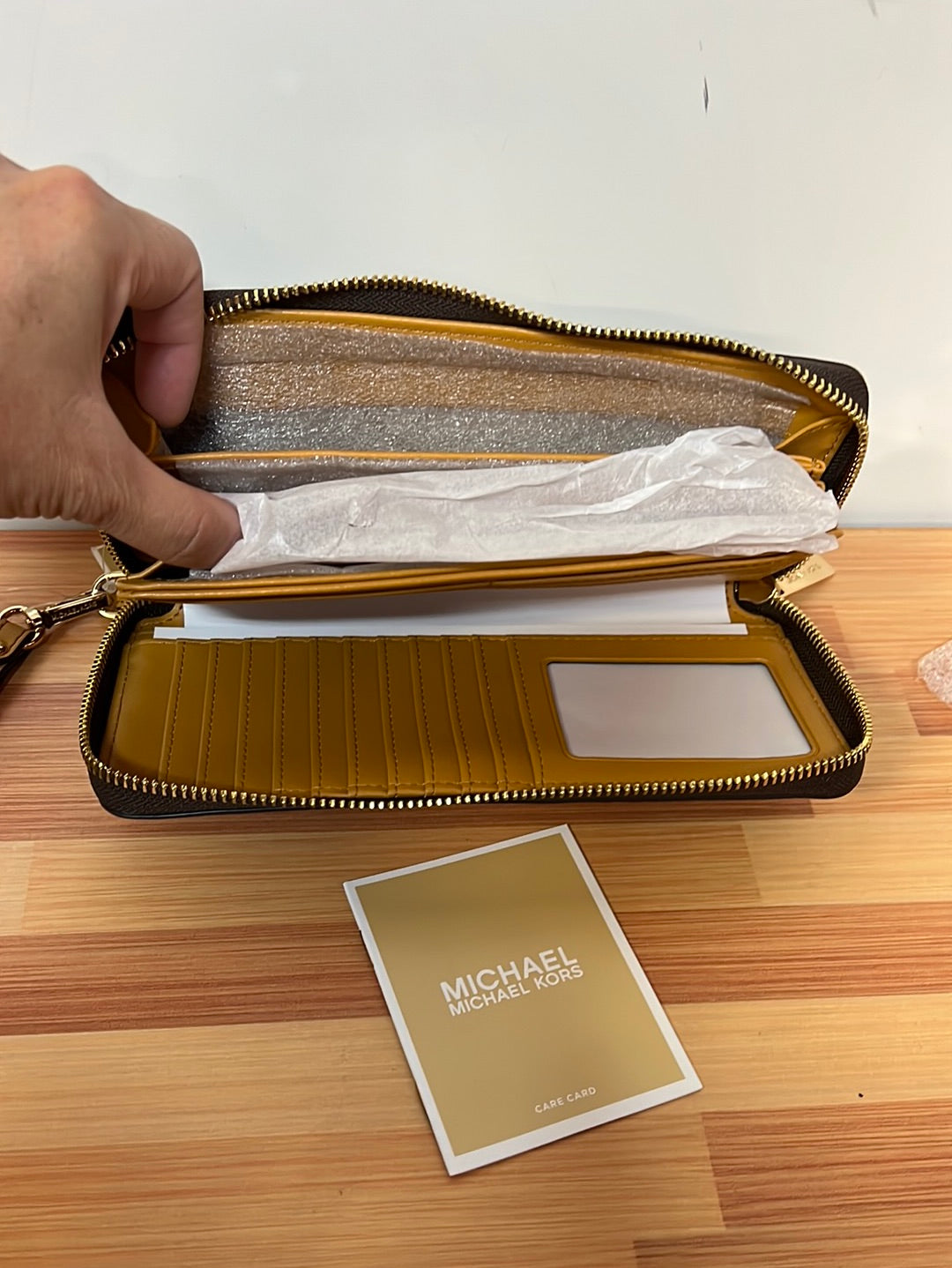 New Michael Kors Wallet