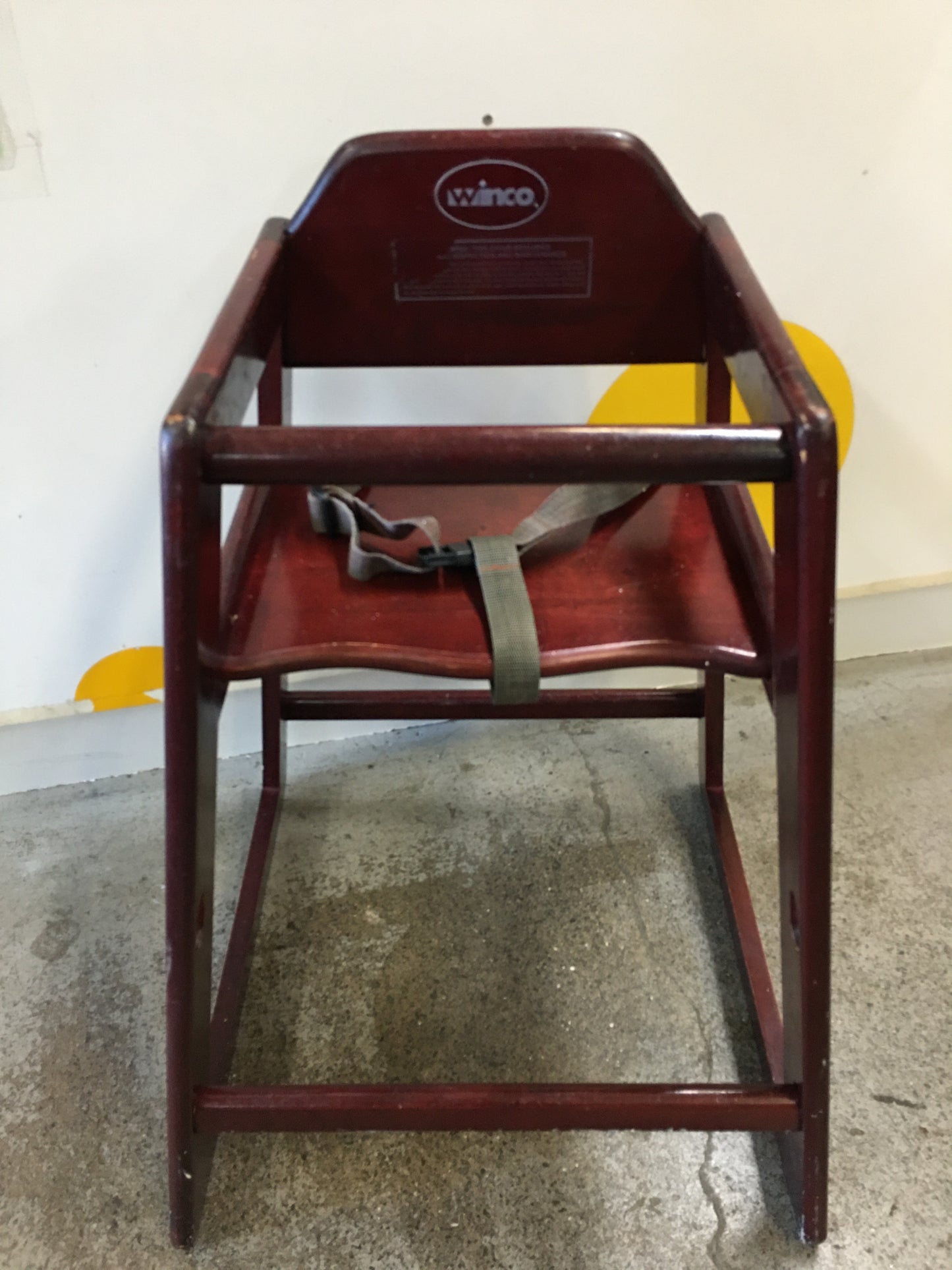 Winco Wooden Restaurant Highchair