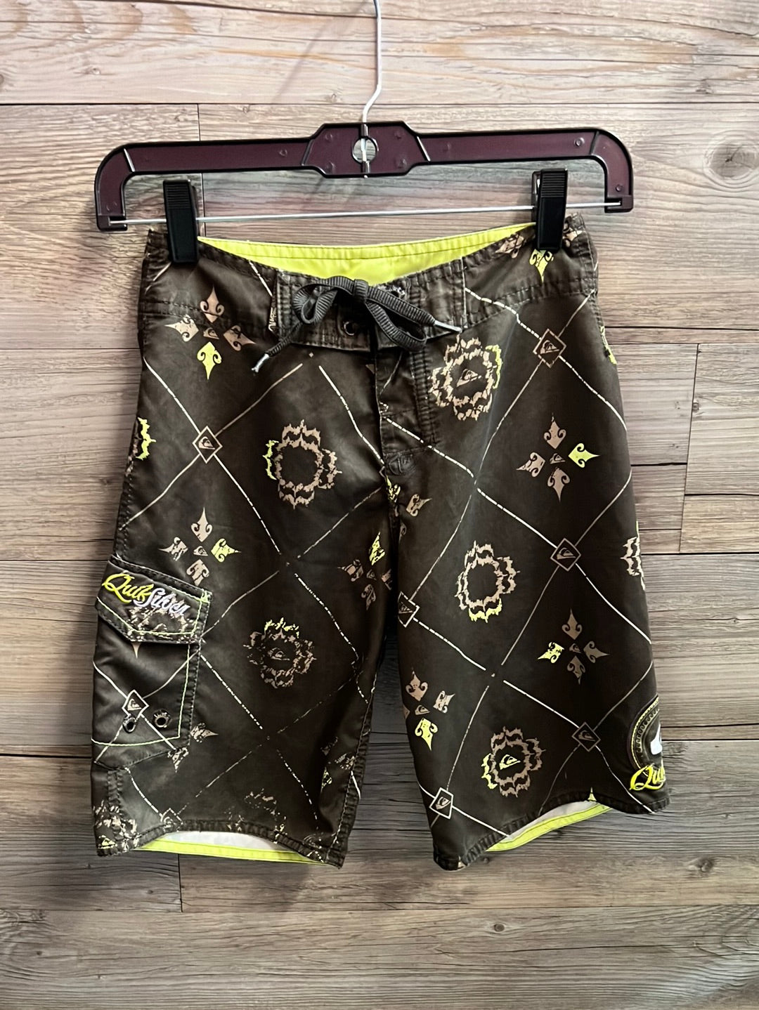 Quick Silver Board Shorts Grn, Size 10