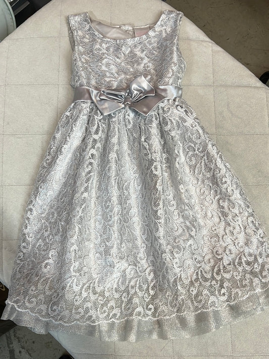 Silver Lace Dress, Size 5-6T