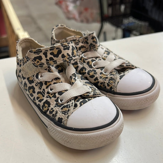 Cheetah Converse, Size 6