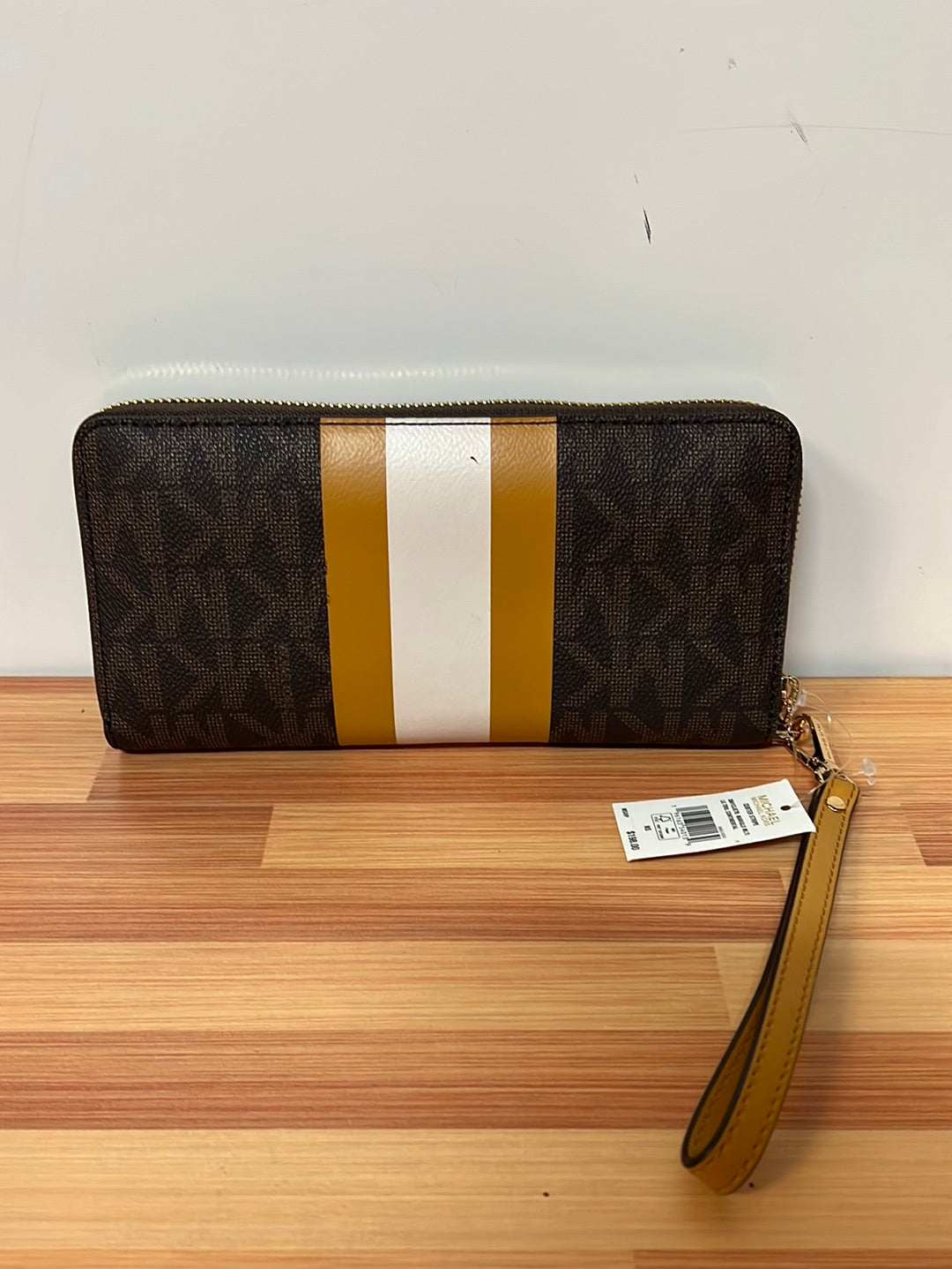 New Michael Kors Wallet