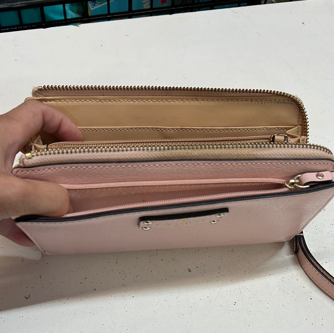 Kate Spade Wristlet Wallet