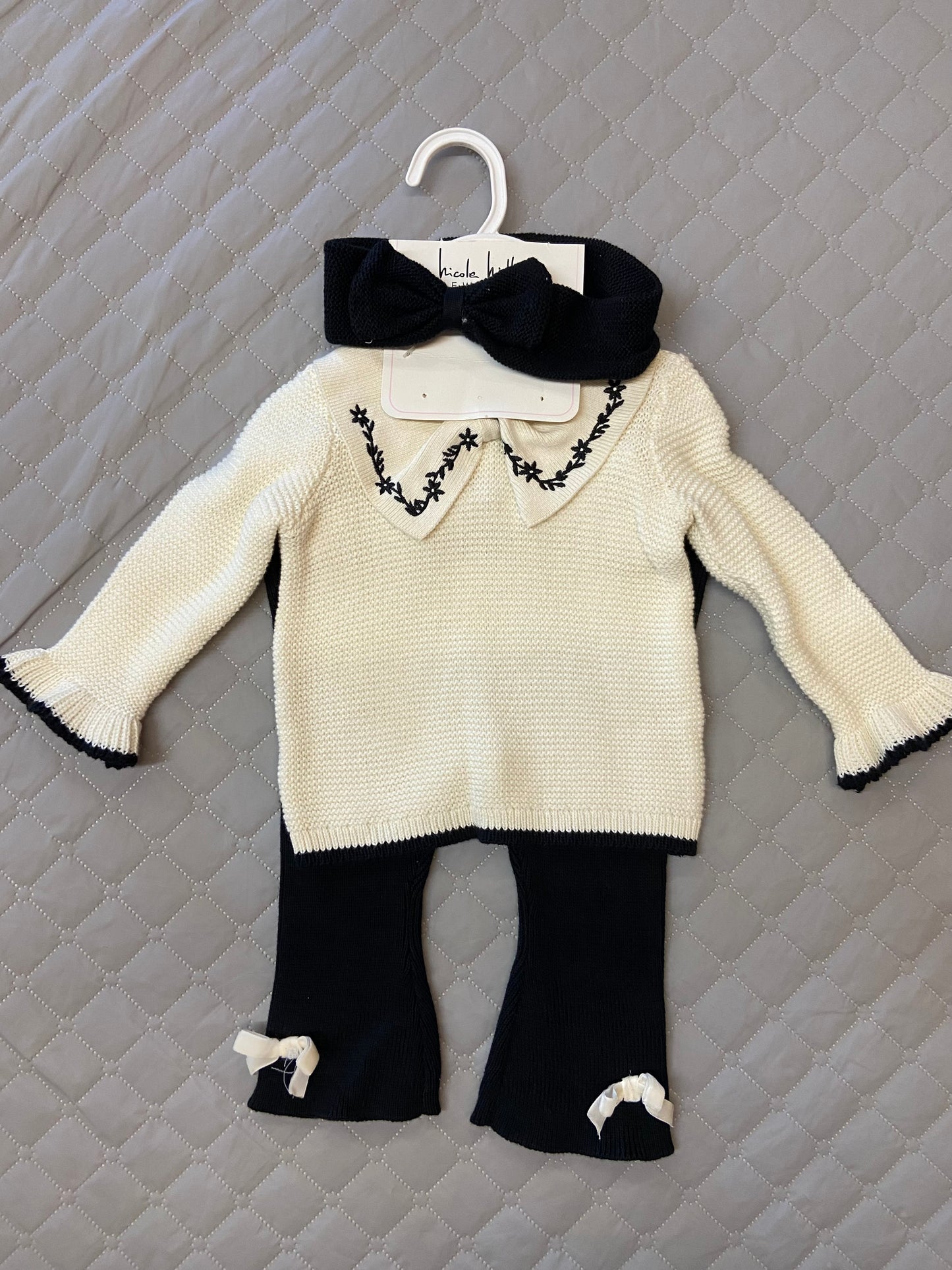 New Nicole Miller Black and White Set, 3-6m