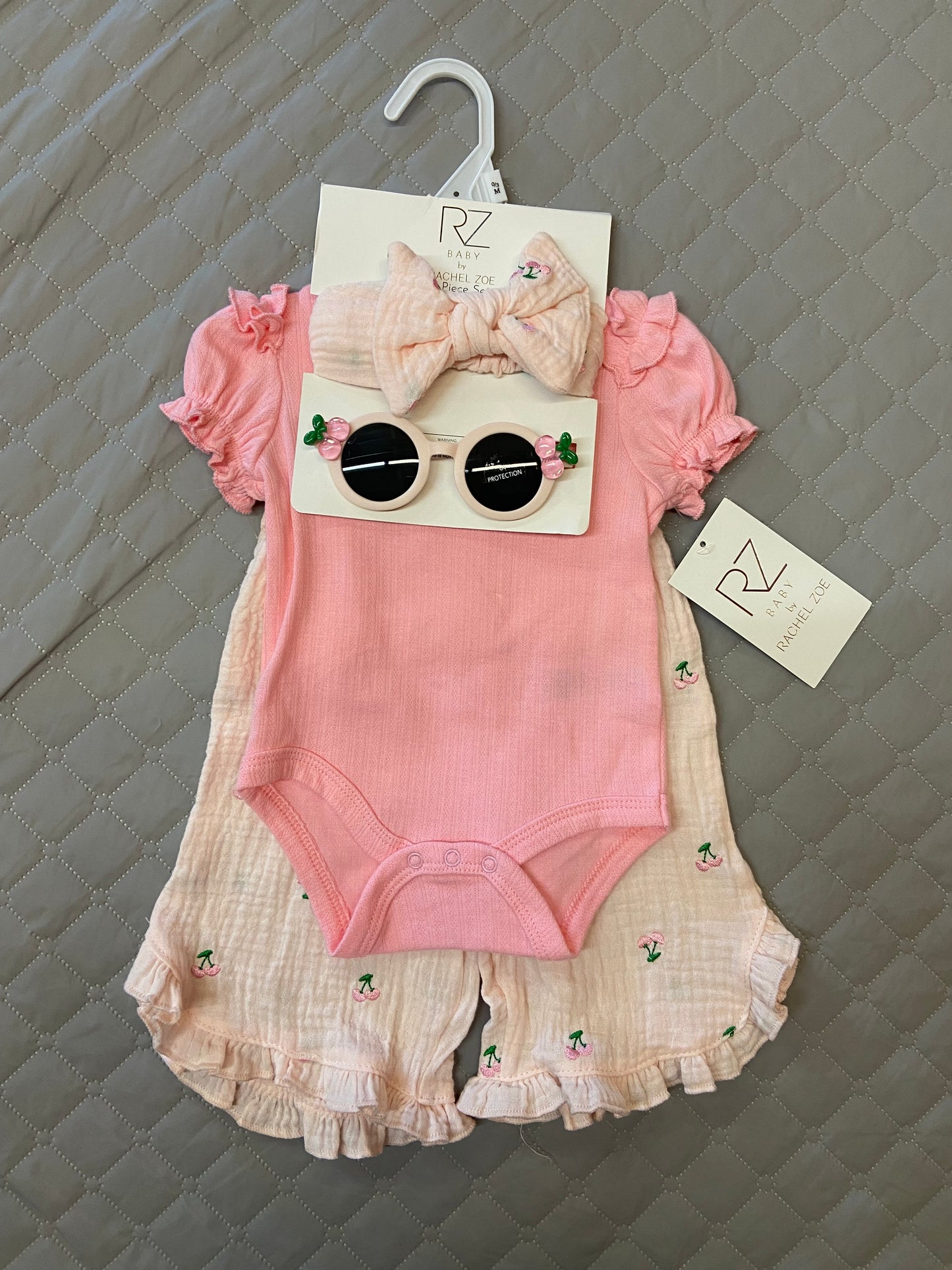 New Rachel Zoe 4 Piece Set, 0-3m