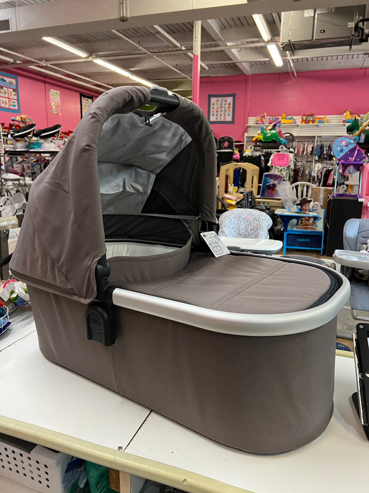 2023 Uppababy Bassinet