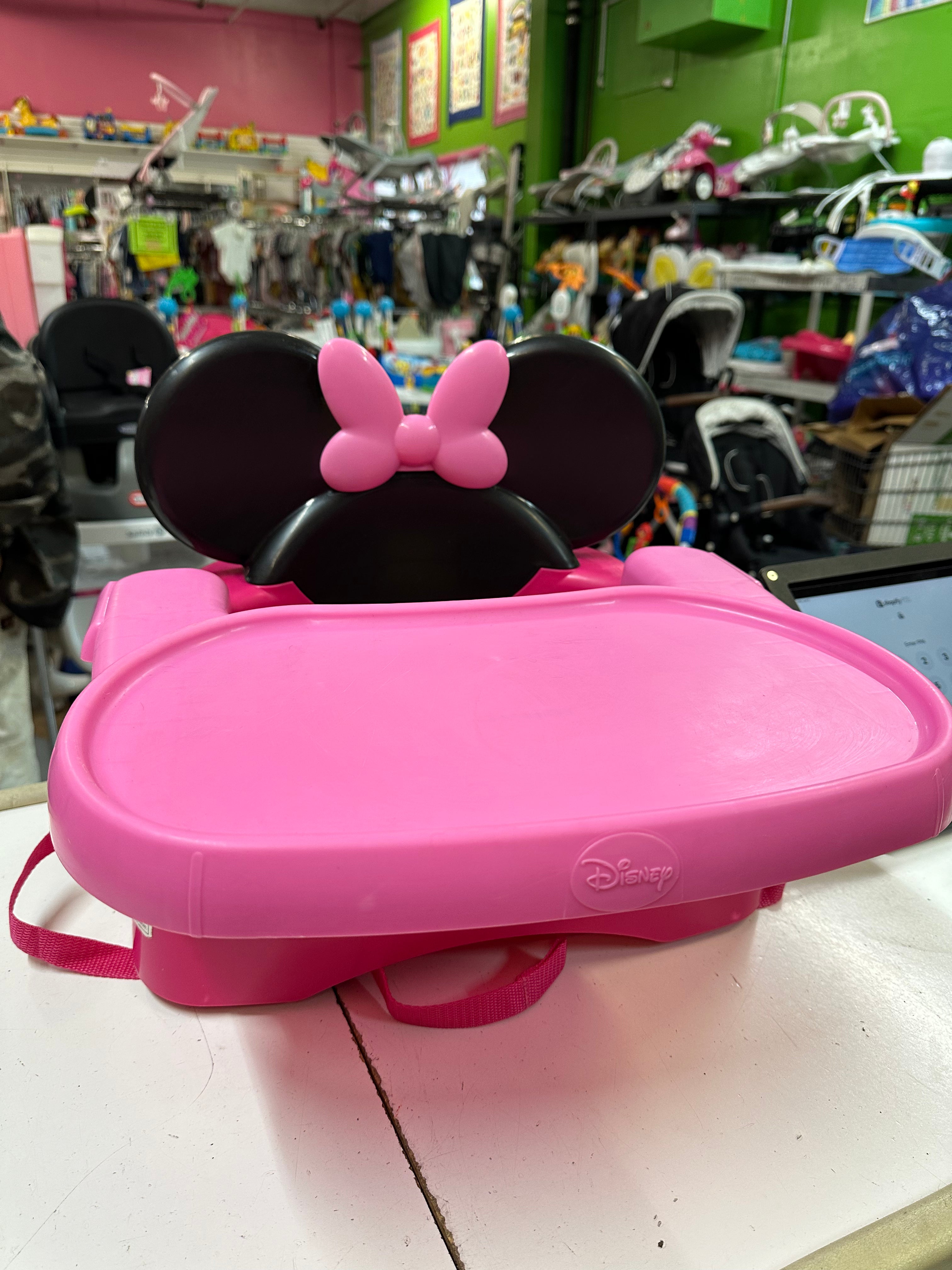 Minnie mouse booster 2025 seat for table