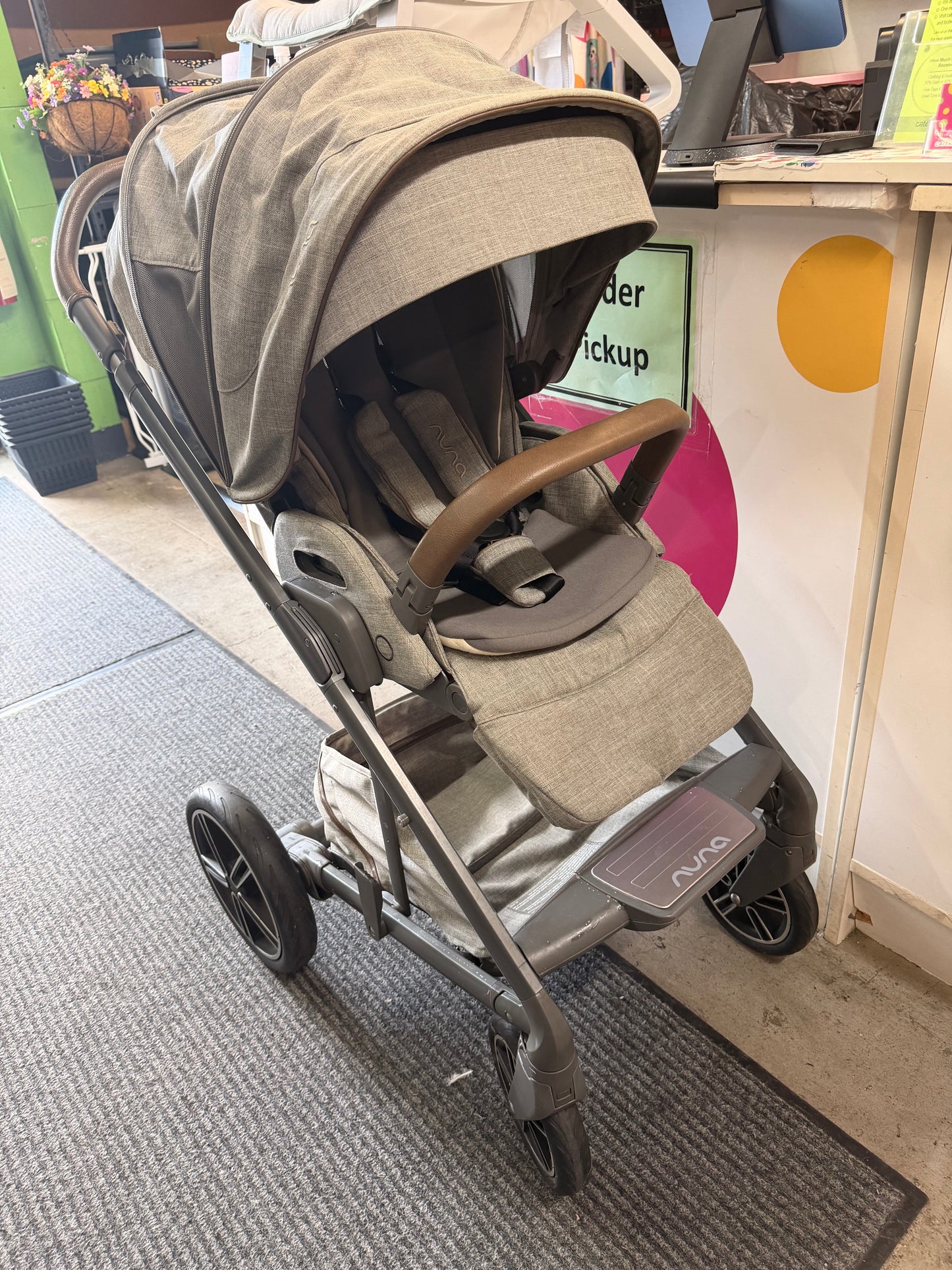 Nuna Mixx Next, Gray