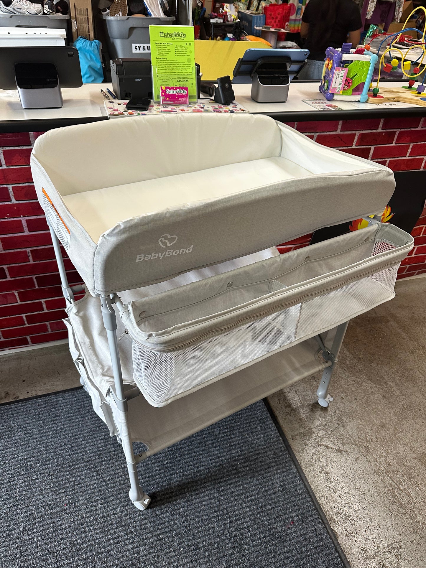 BabyBond Changing Table