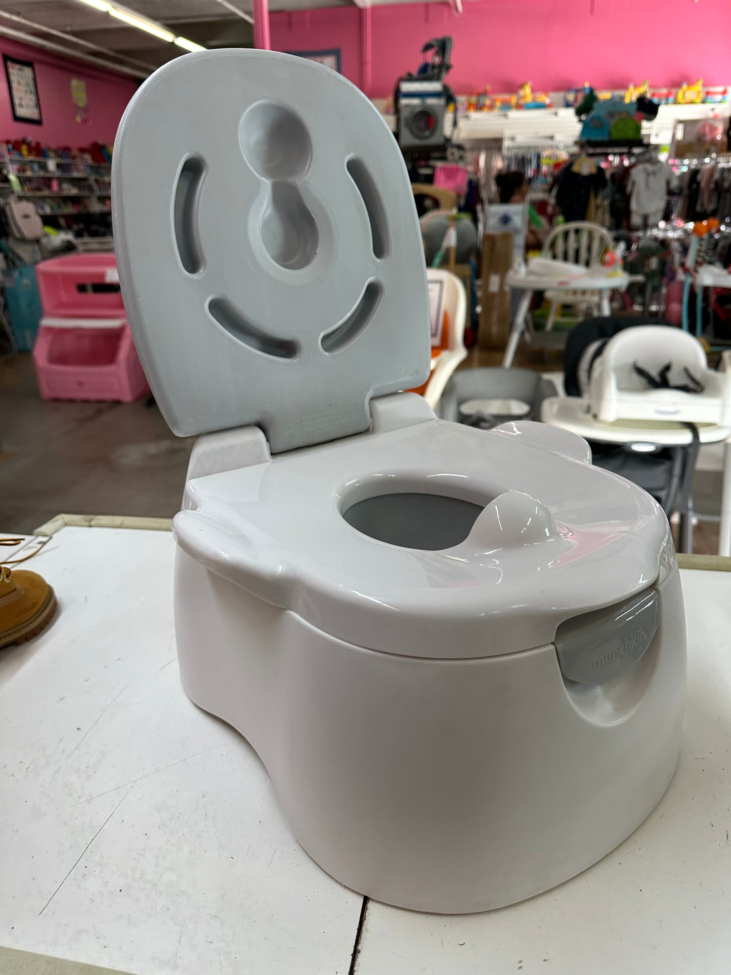 Munchkin Arm & Hammer Potty