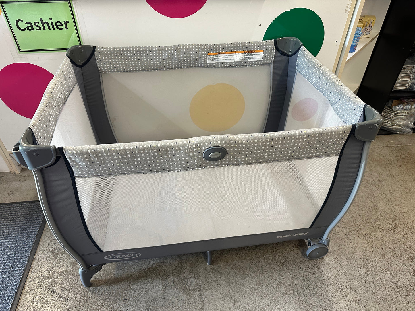 Graco Playard, Dots