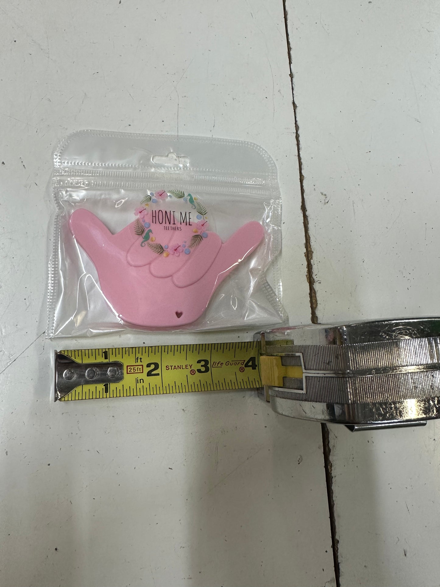 New Honi Me Teether, Pink Shaka