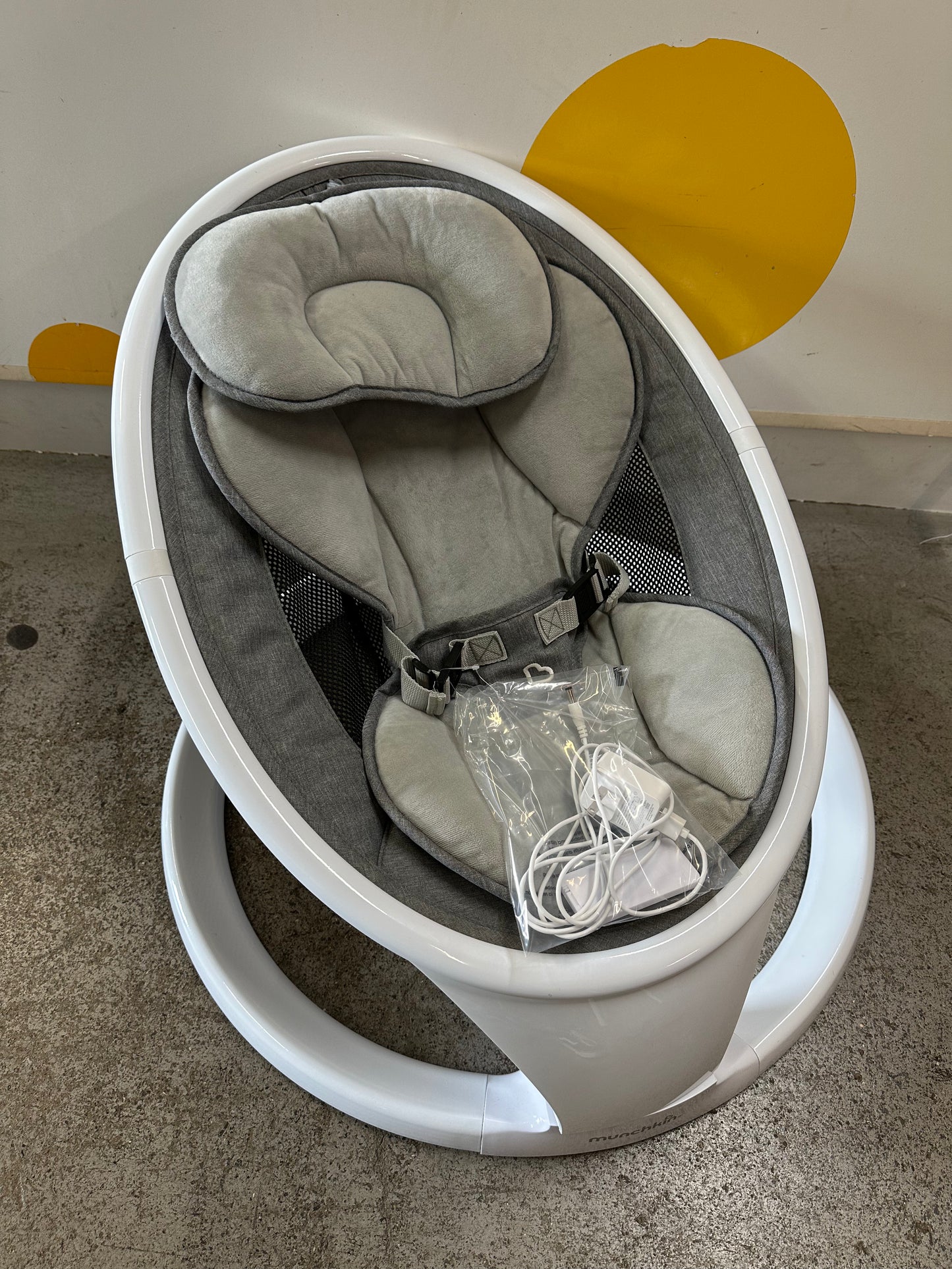 Munchkin Bluetooth Swing