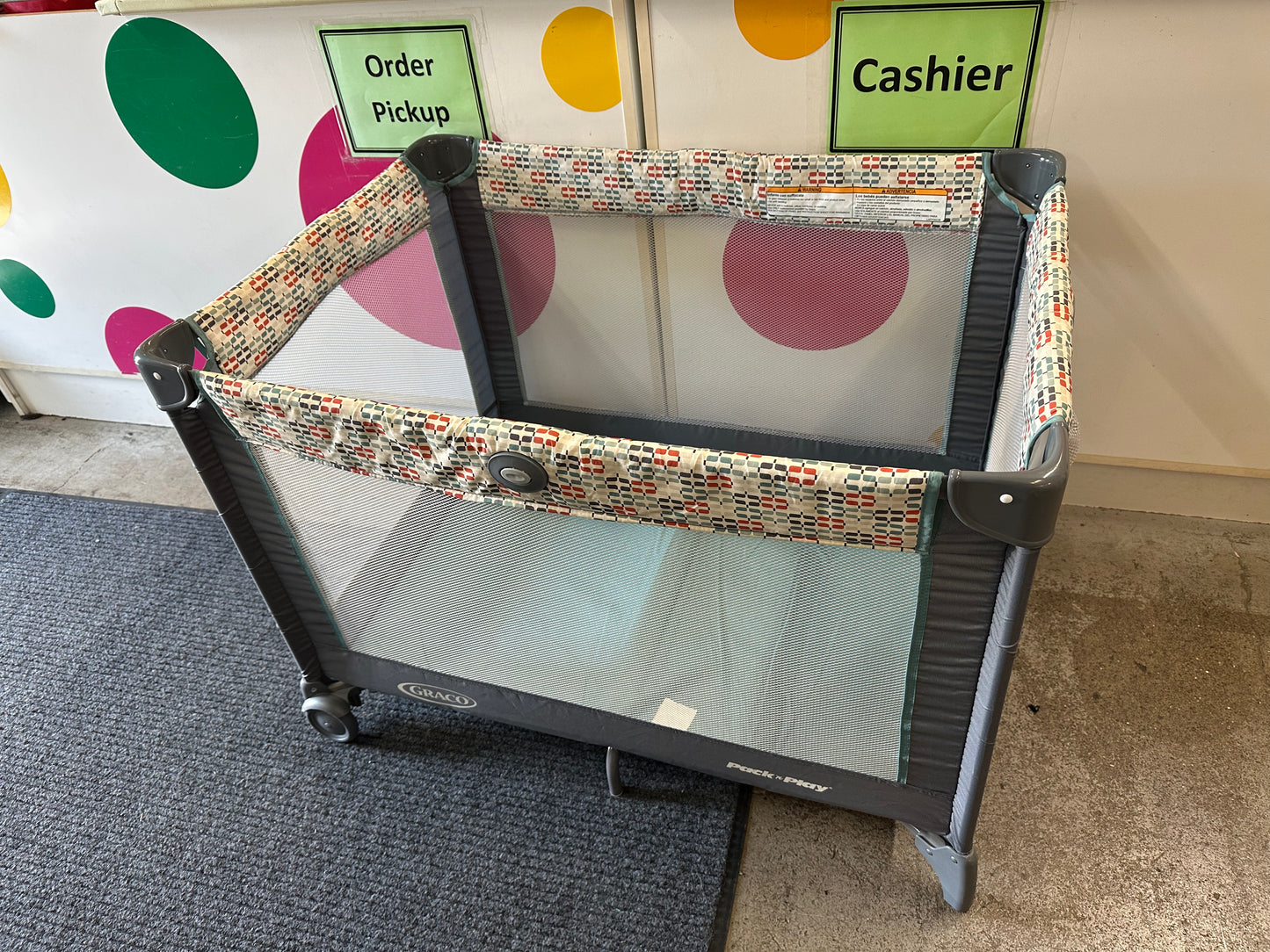 Graco Playard, Multi-Color