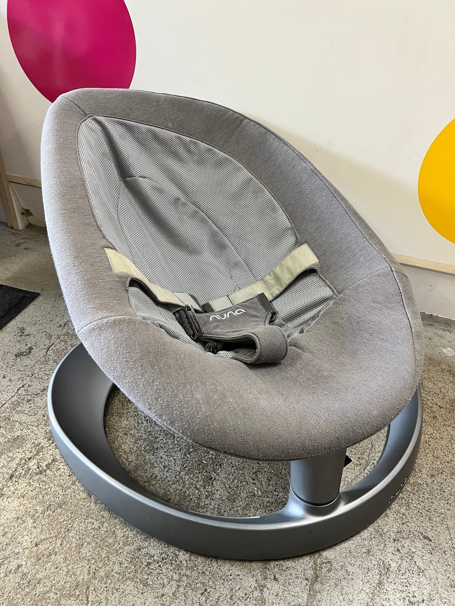 Nuna Leaf, Grey