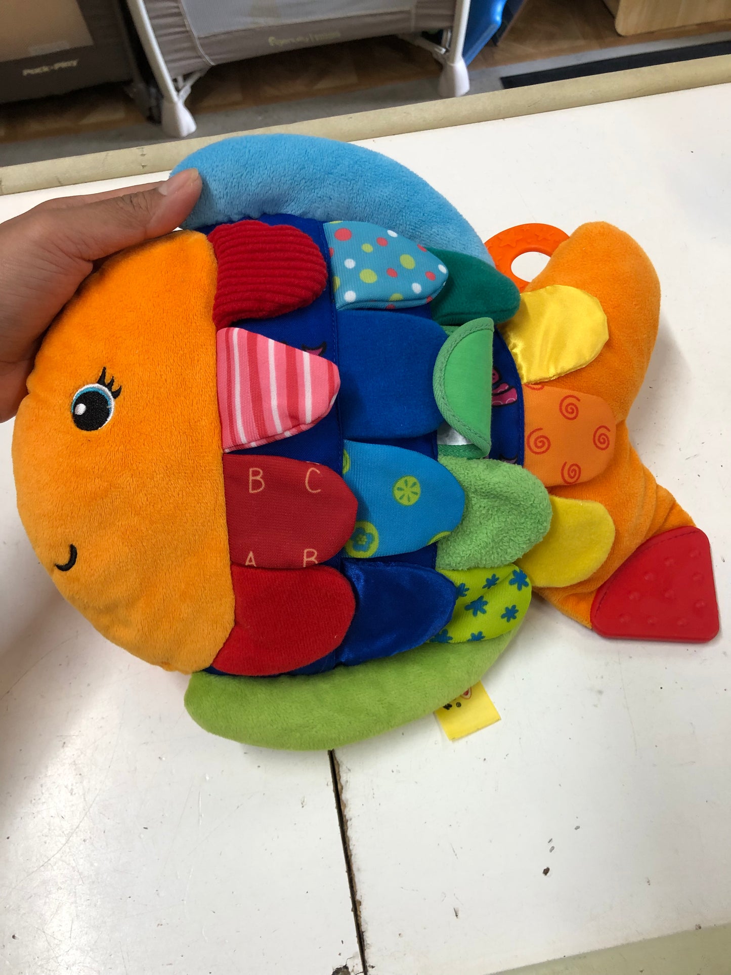 Melissa & Doug Flip Fish