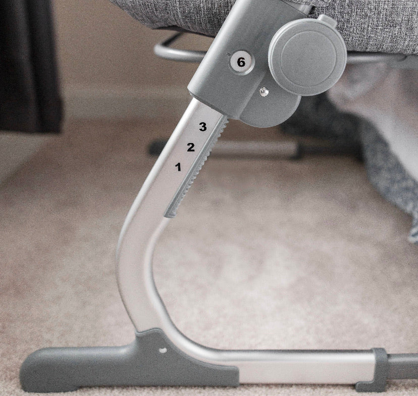 Baby Delight Beside Me Dreamer Bassinet and Bedside Sleeper