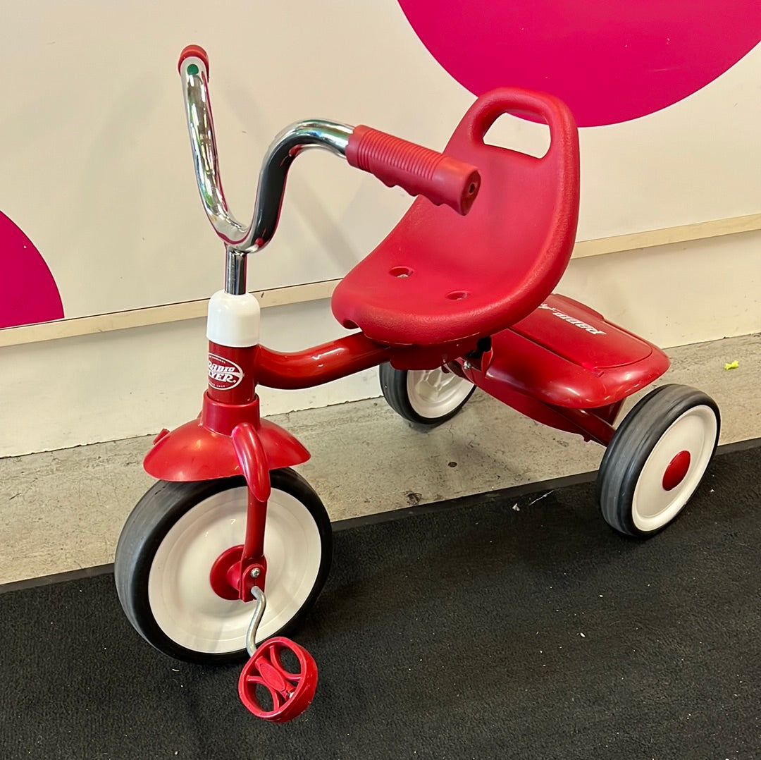 ready to ride radio flyer trike