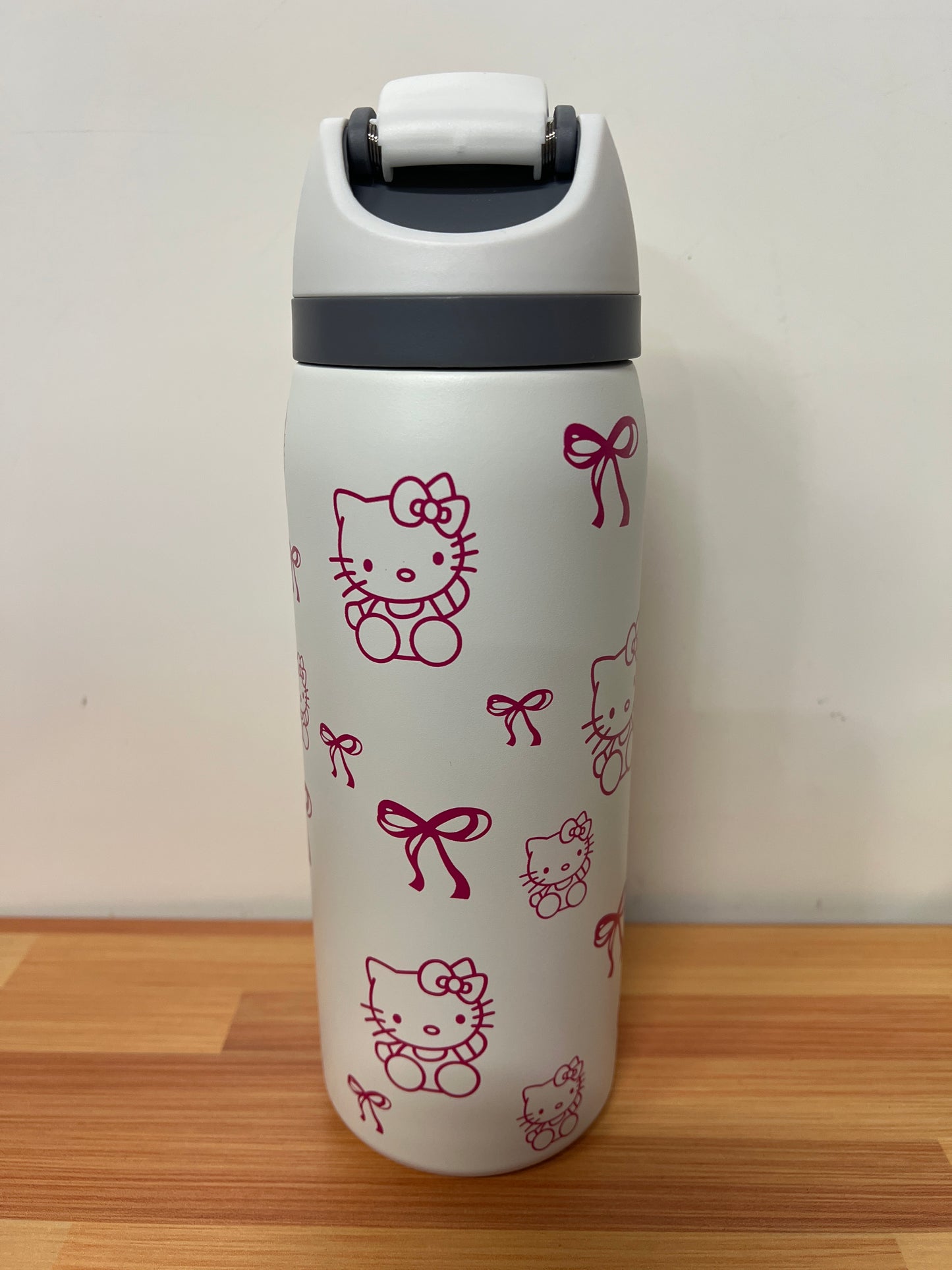 New Hello Kitty Water Bottle, 32oz