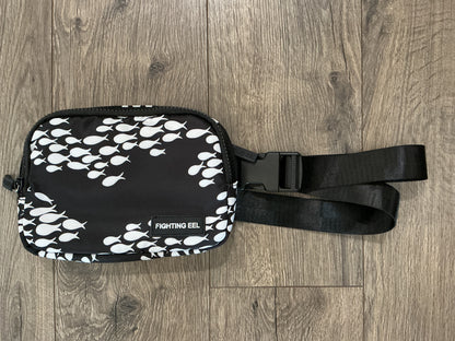 Fighting Eel side pouch fanny pack black white zipper buckle