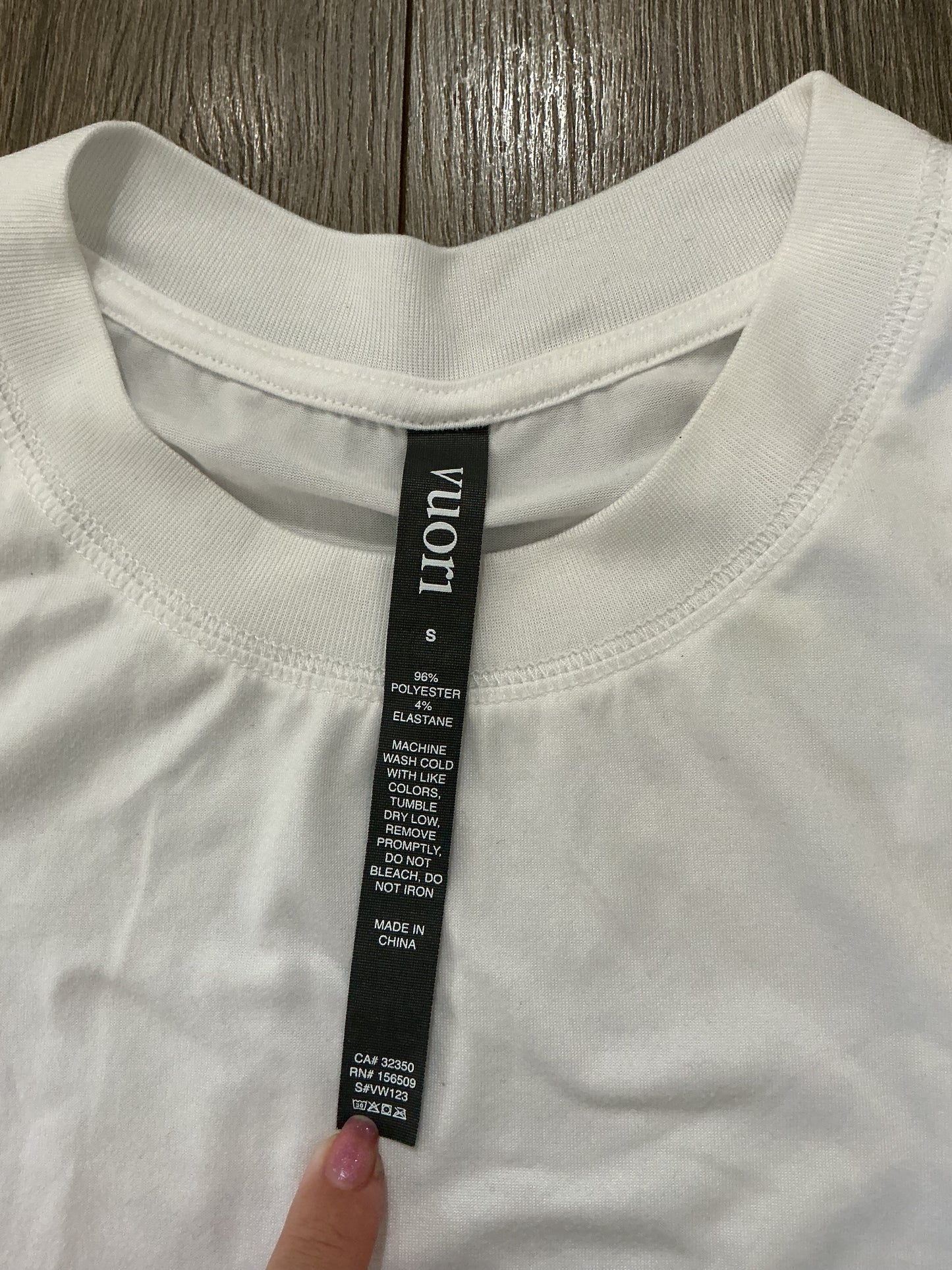 Vuori Women's Energy Top White Sz Small NWT MSRP $52