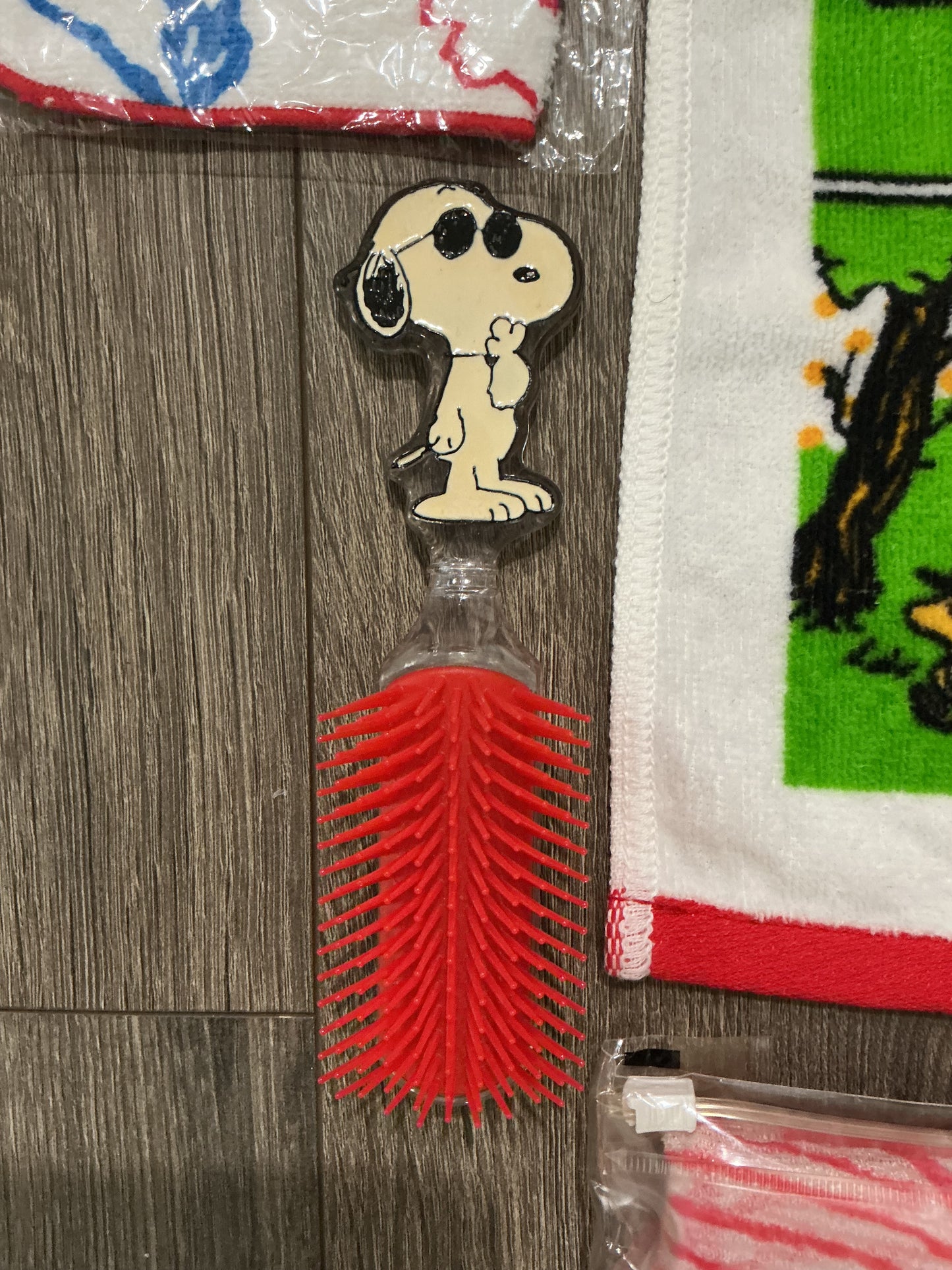 vintage Snoopy bath and grooming, bundle brush wash cloth towel, scrub￼