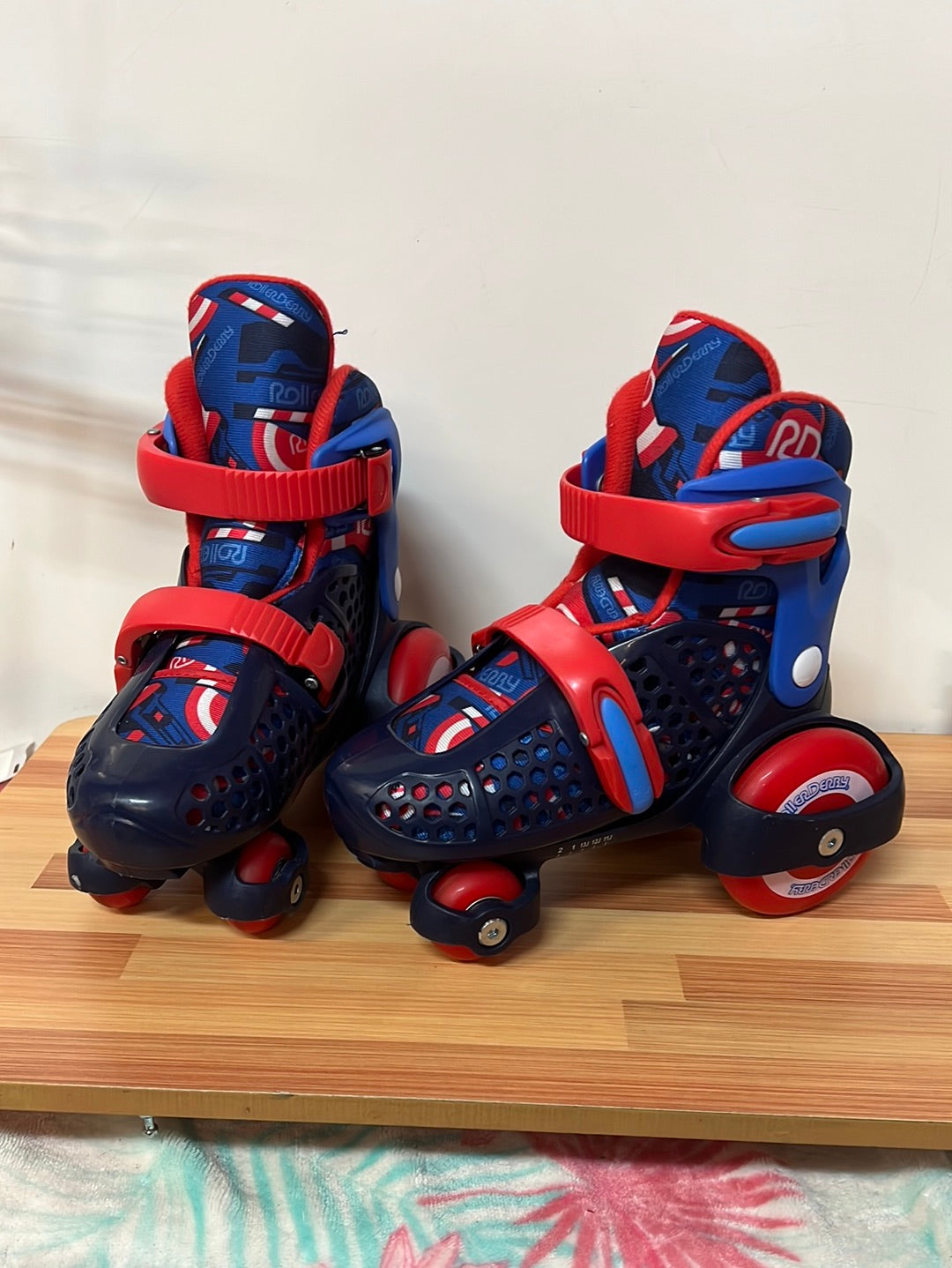 Roller Derby Skates, Size 11-2Y