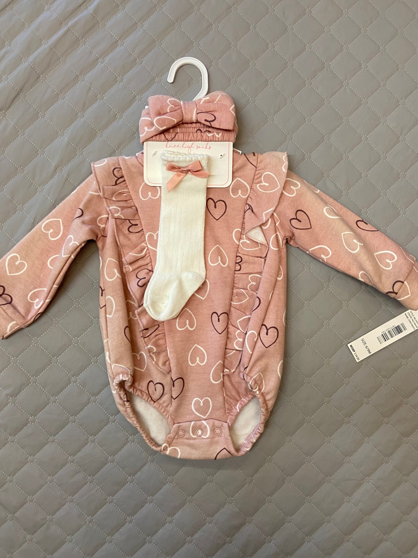 New Nicole Miller Heart 3 Piece Set, 6-9m