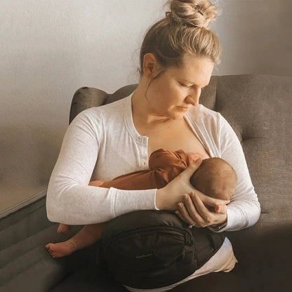 The Tushbaby Hip Carrier: Gingham / Tushbaby