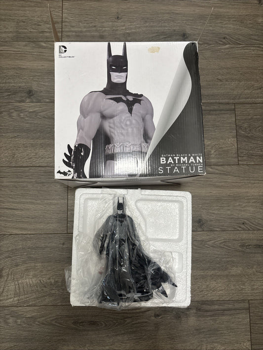BATMAN BLACK & WHITE STATUE MICHAEL TURNER #2855/5200 LIMITED ED DC COLLECT 2014