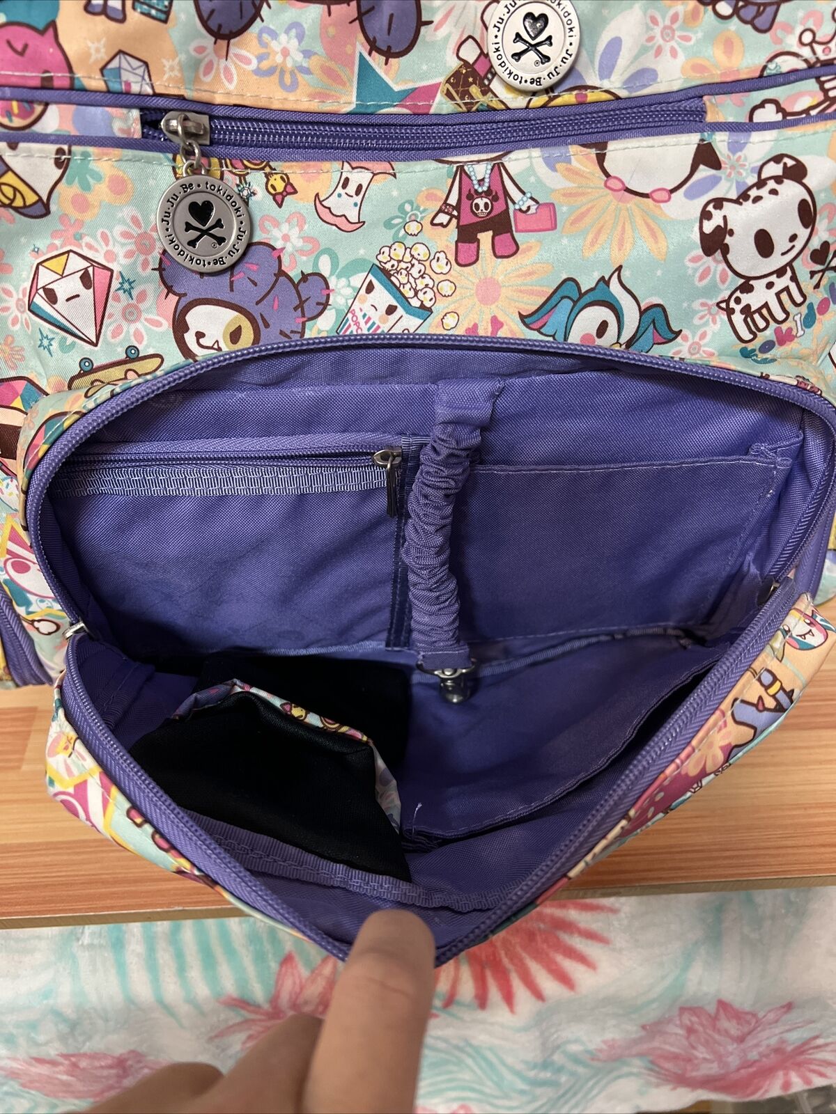 Jujube Tokidoki Perky Toki BFF Diaper Bag Backpack Changing Pad Messenger Strap