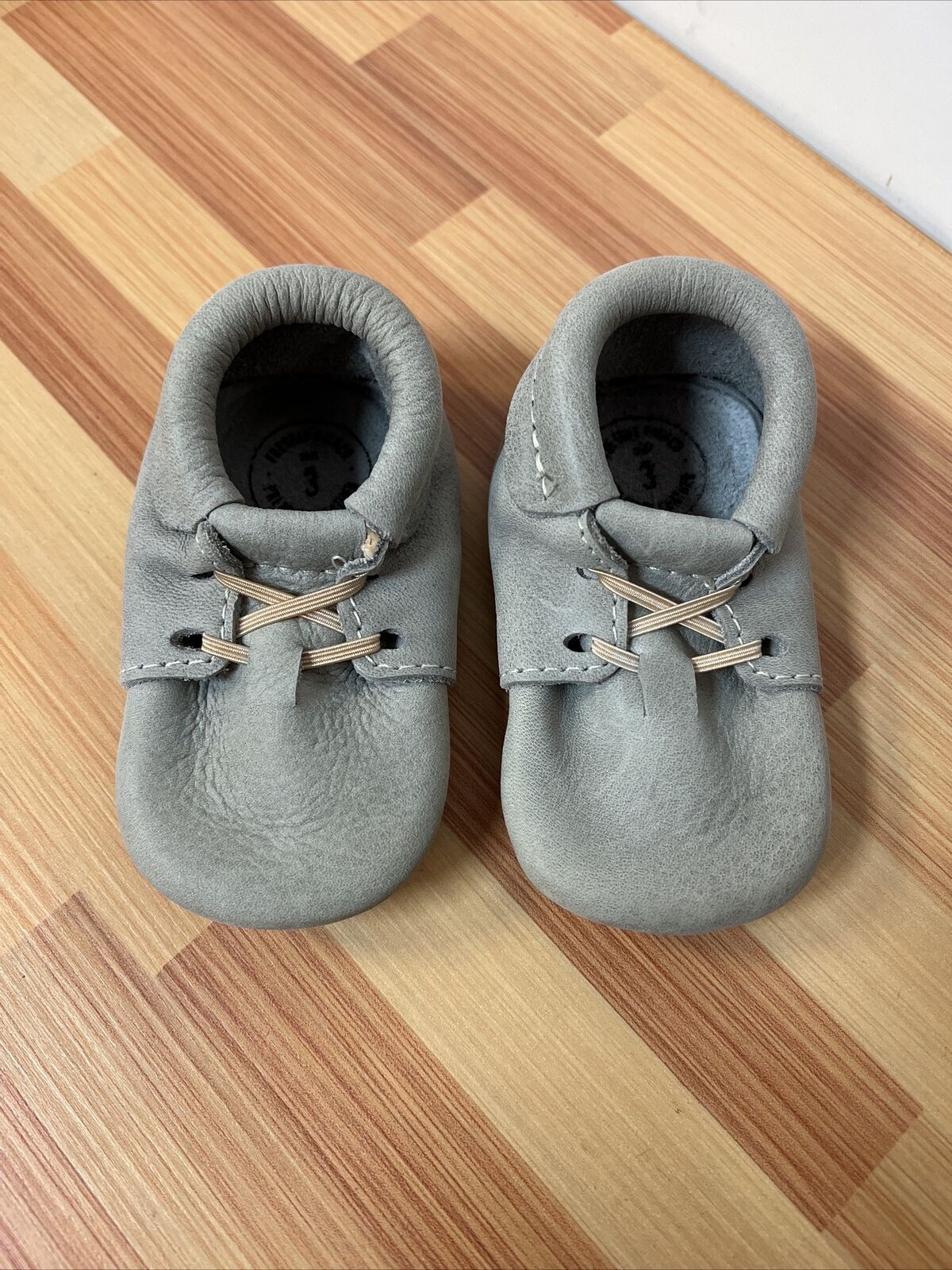 Freshly Picked Moccasins Baby Infant Size 3 Gray Rubber Sole Non-Slip