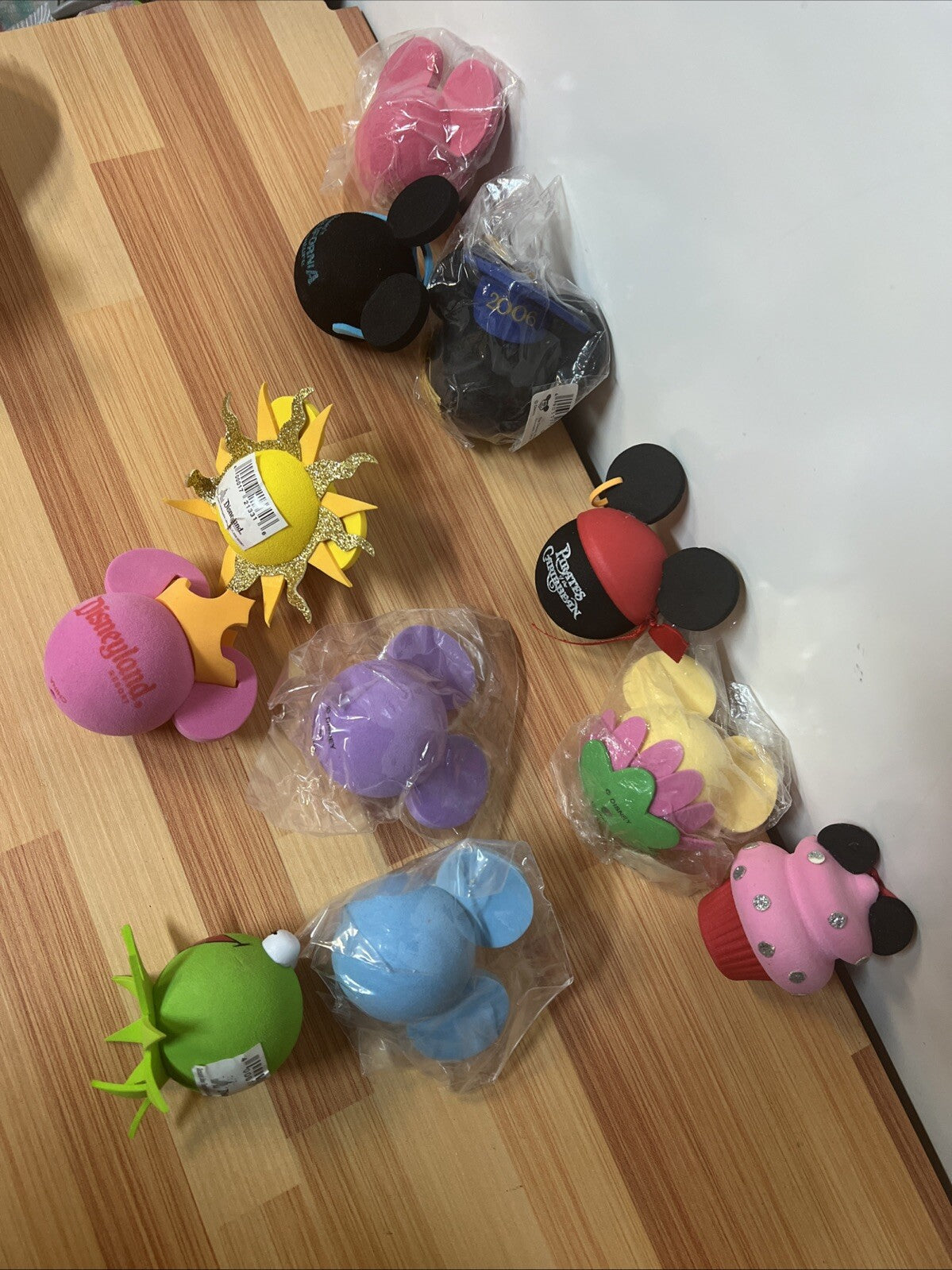 Disney - Disneyland Lot of 11 Antenna Ball Toppers New Minnie Mickey Some New
