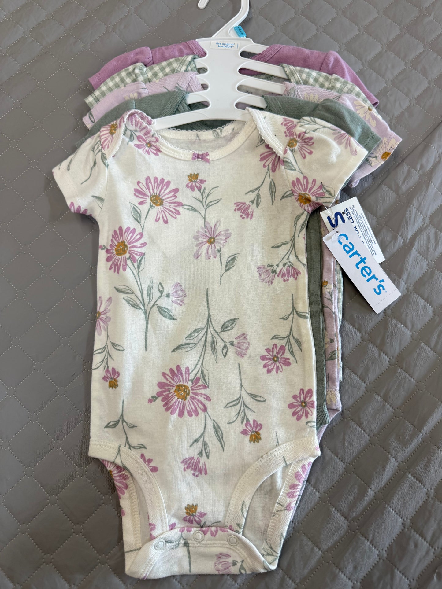New Carter’s 5pk Floral Bodysuits, 6m