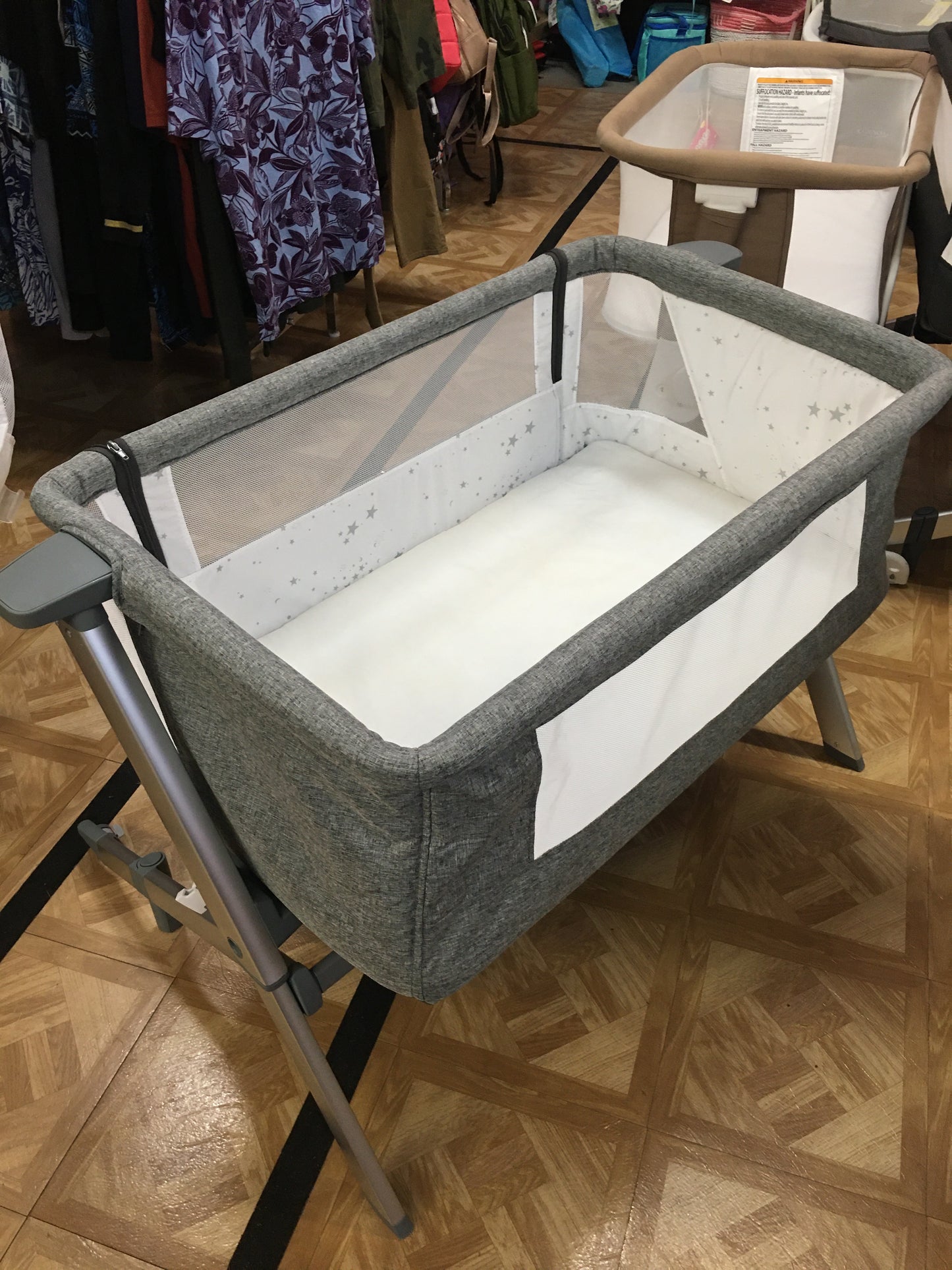 Dream On Me Bassinet, Gray