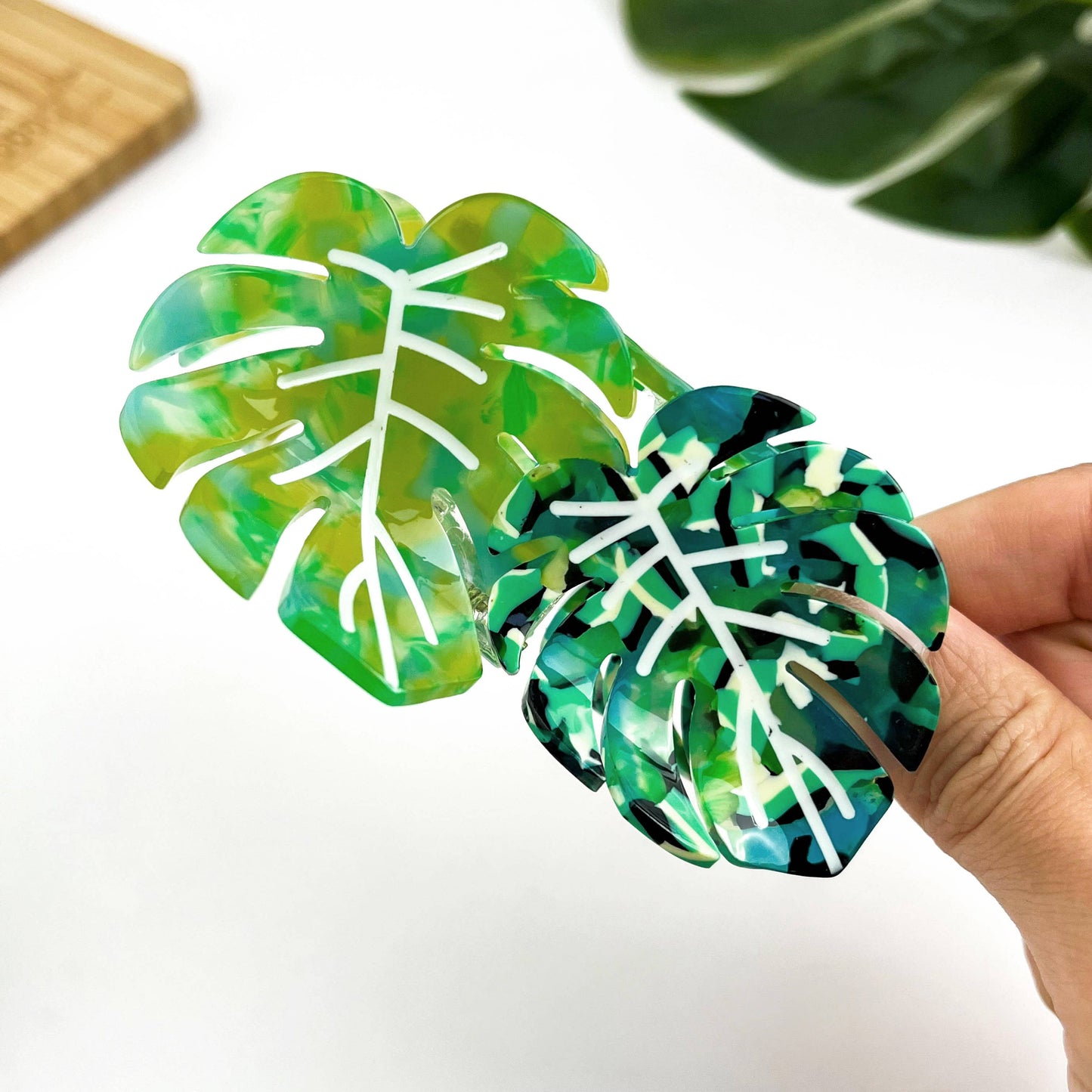 Double Monstera Claw Clip: Green