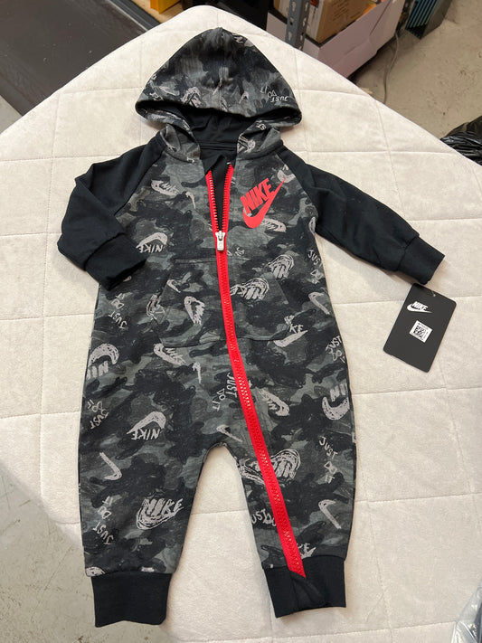 New Nike Hooded Romper, Size 6M