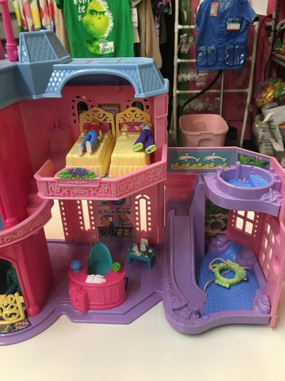 Fisher Price 2001 Hotel