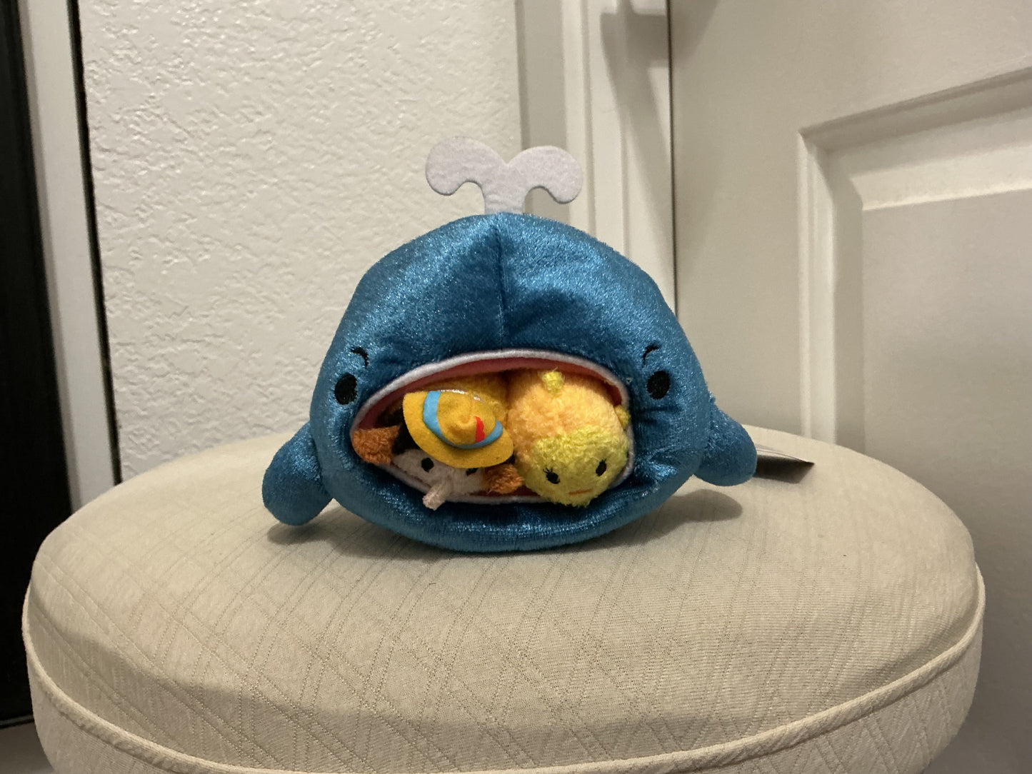 Tsum Tsum, Pinocchio whale Cleo plush set Disney store, Japan ￼