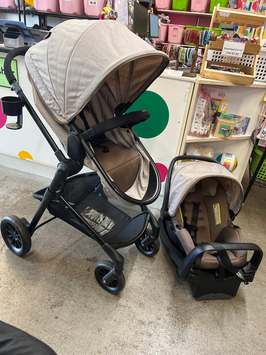 Evenflo Pivot Stroller + Free Car Seat