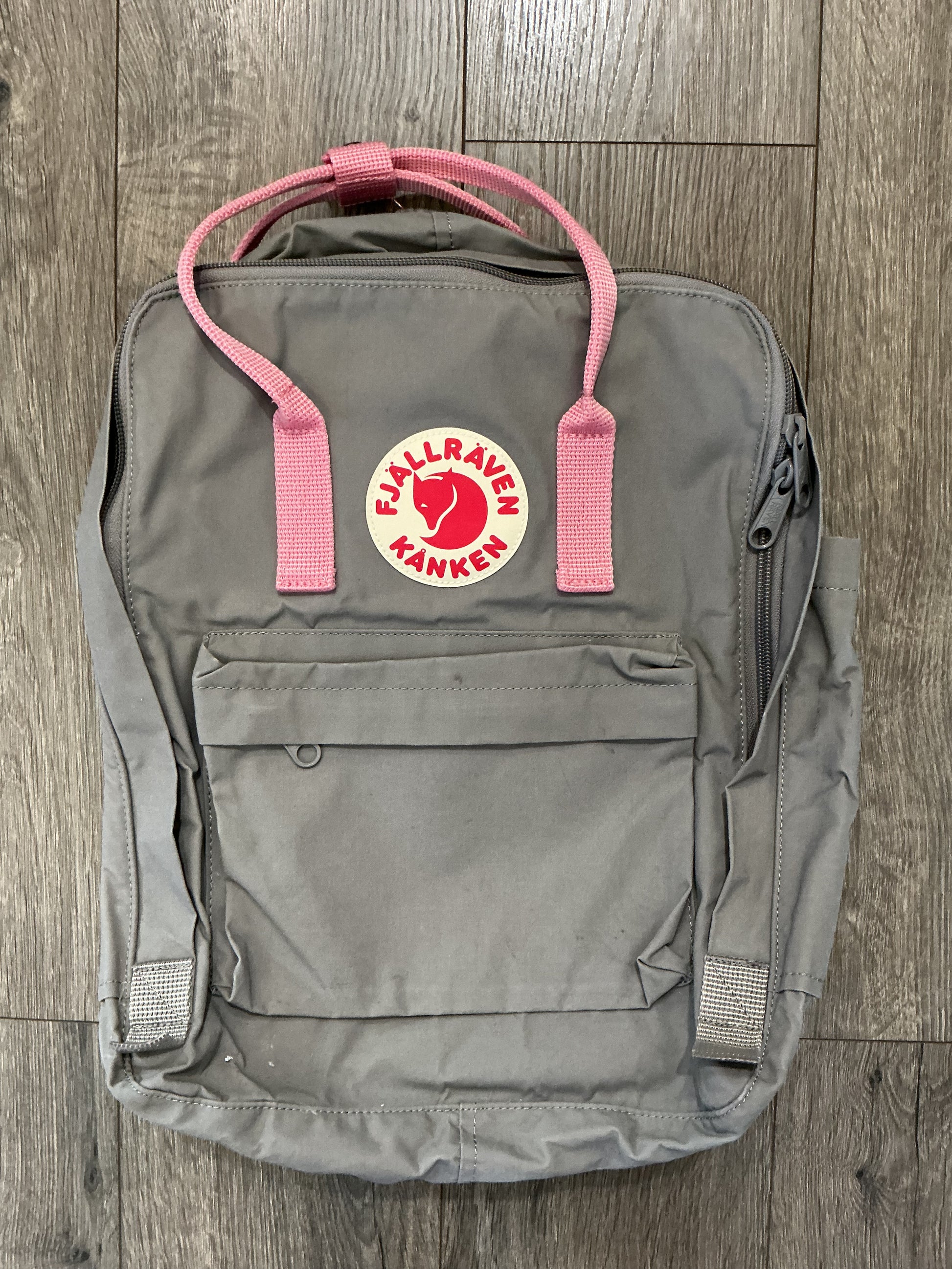 Fjallraven Kanken Mini Bag Light Gray With Pink Straps