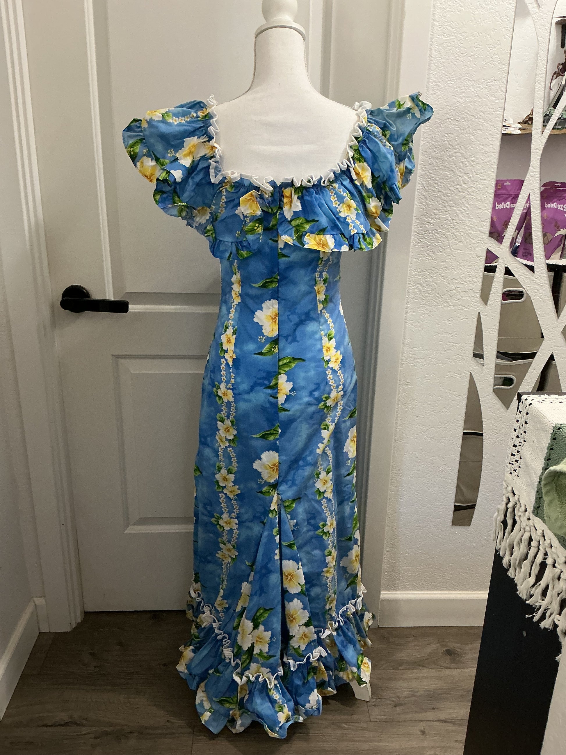 NWOT Ky’s Hawaii Vintage Ruffle Neckline Hawaiian Dress, XS, S