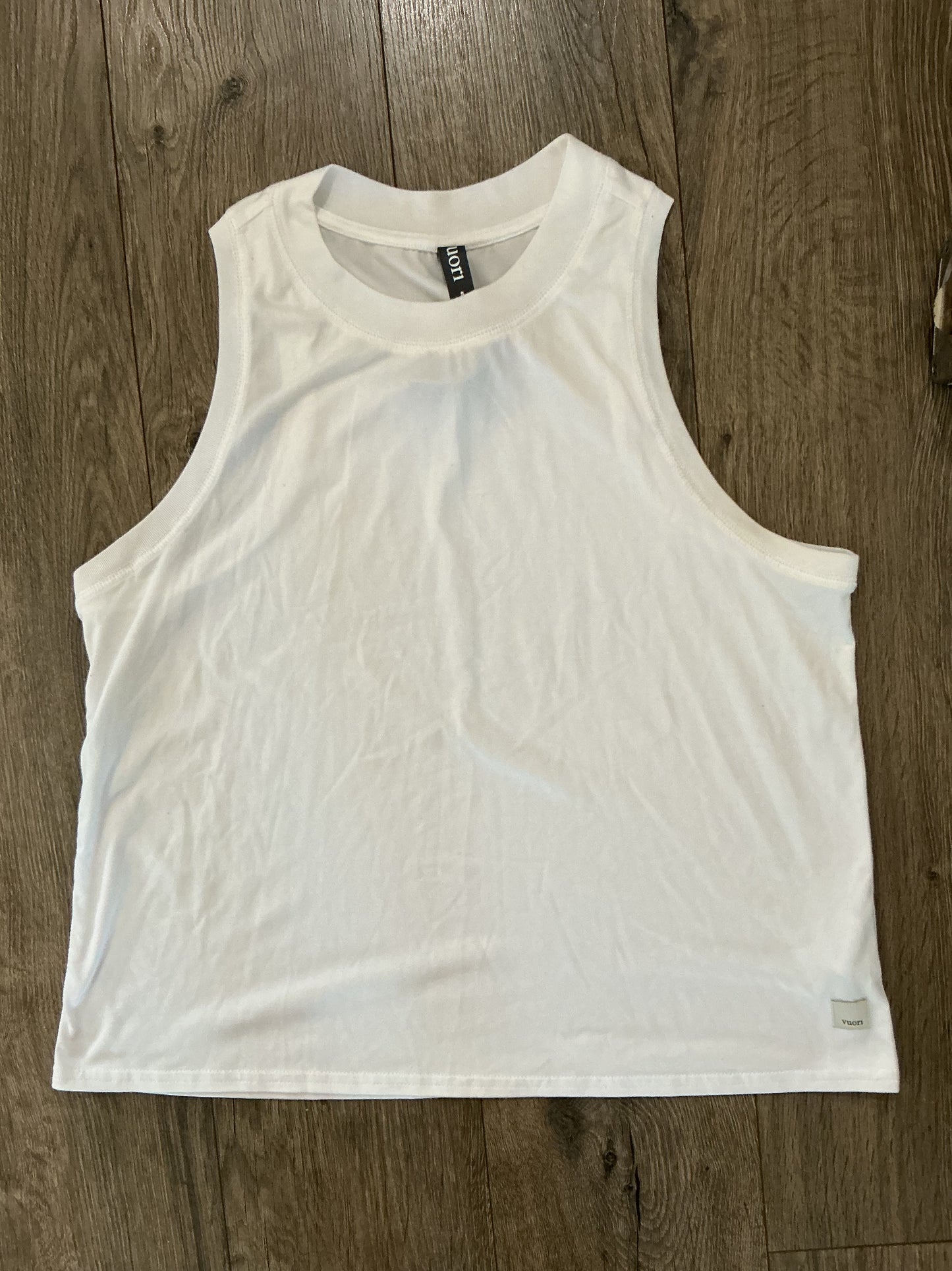 Vuori Women's Energy Top White Sz Small NWT MSRP $52