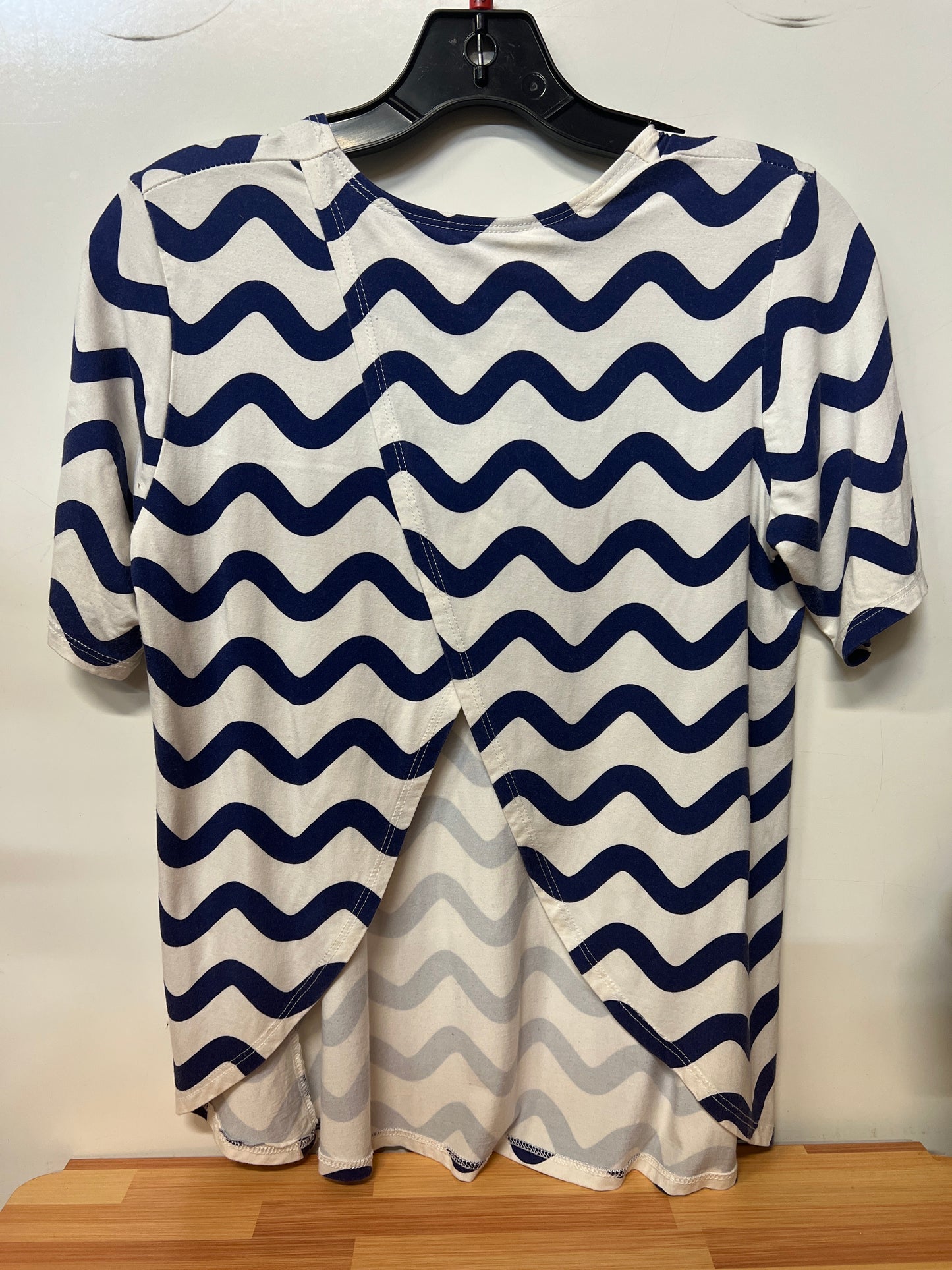 Fighting Eel Split Open Back Top Size XS