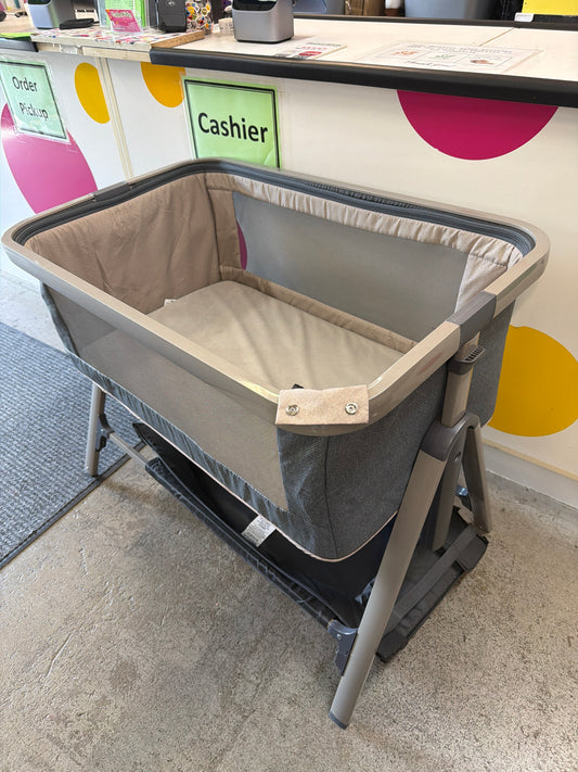 Monbebe Bassinet, Dark Gray