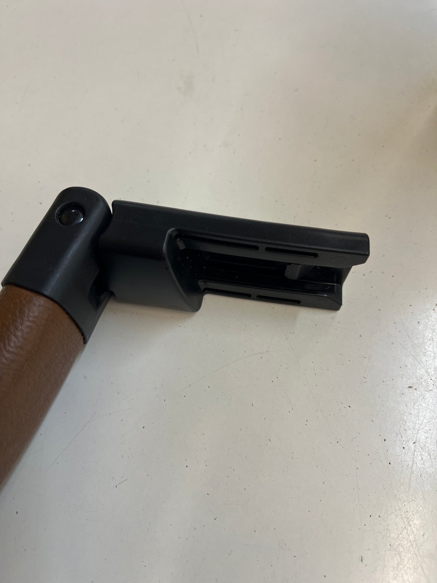 Nuna Mixx or Mixx2 Child Arm Bar, Brown