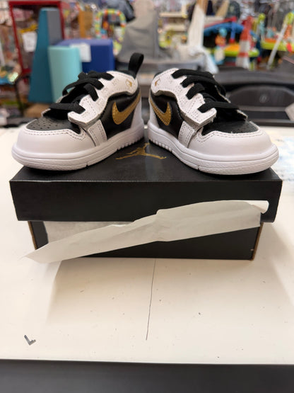 Jordan 1 Low Alt, 4c